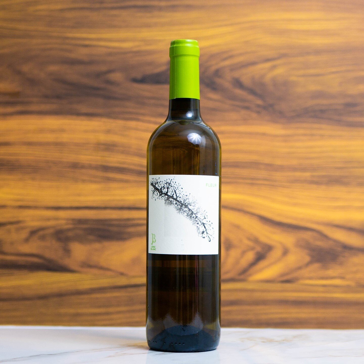 If you haven't had this wine either pick up this bottle or come and get a glass!⁠
⁠
The Jonc Blanc Fleur (Sauvignon Blanc, Sauvignon Gris and S&eacute;millon) this blend is so tasty. Bright and Juicy with a good amount of acidity so it goes well with