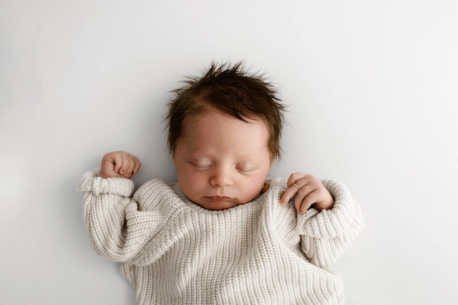 Why Choose a natural Scandinavian Style for Your Newborn Photographs