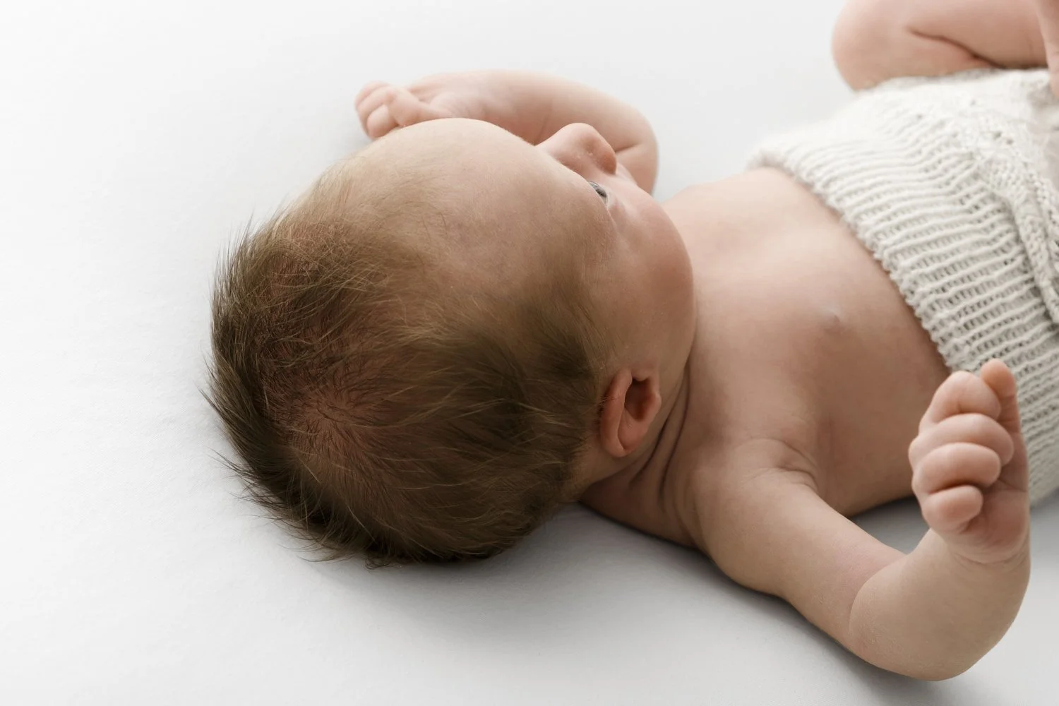 Natural lifestyle newborn photography at Mabel and Moose studio Dundee