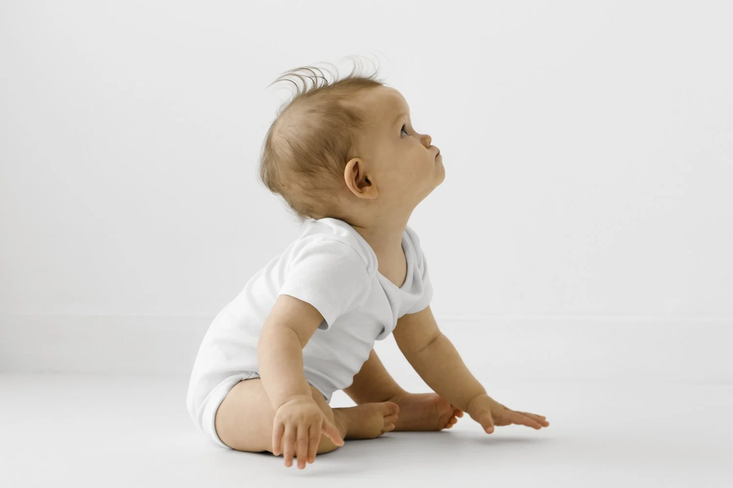 baby with cute expression at Natural prop free  baby photography at Mabel and Moose studio Monifieth Dundee