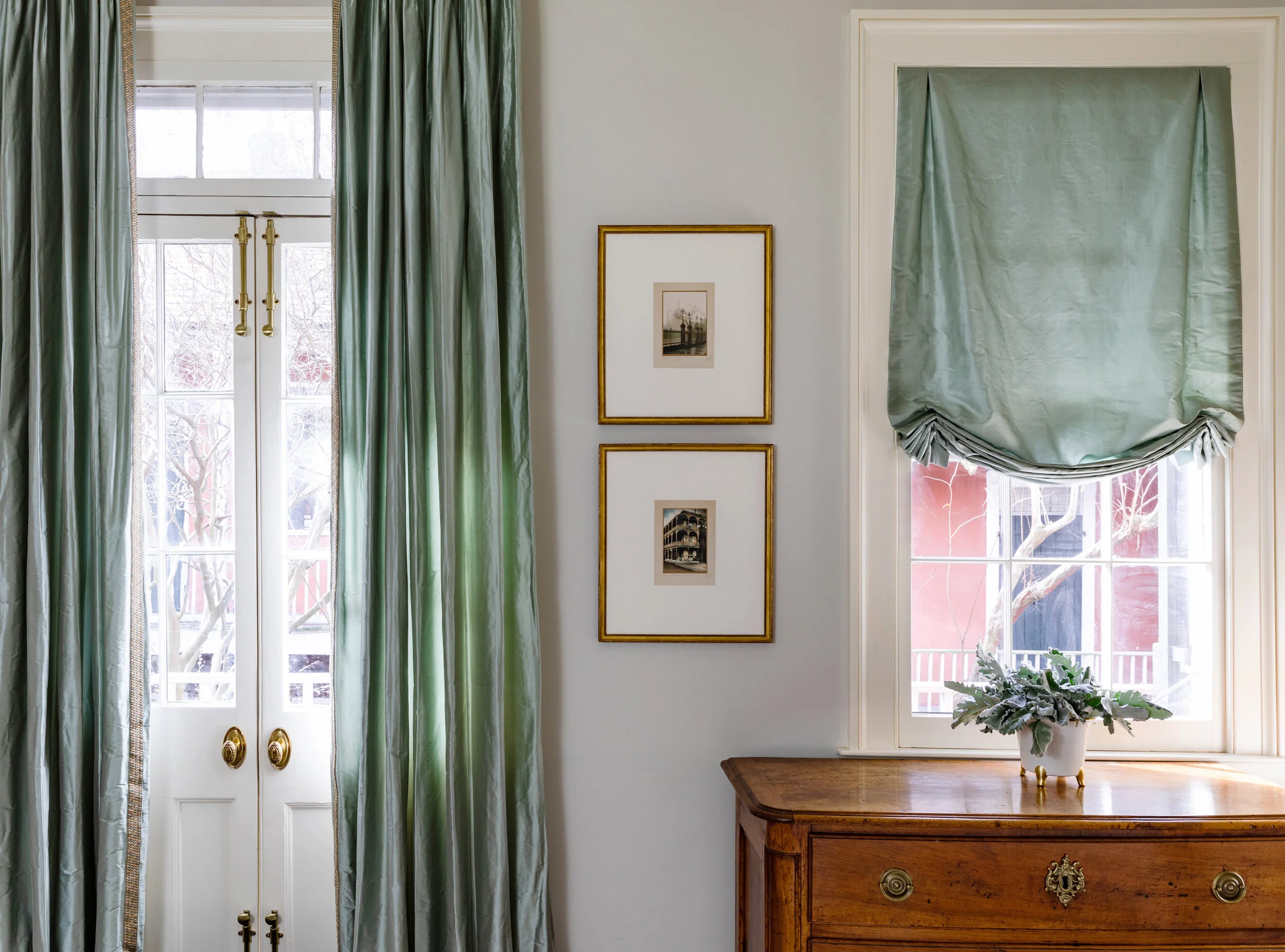 Copy of Megan McQuaid Chartres-9387Fwindow.jpg