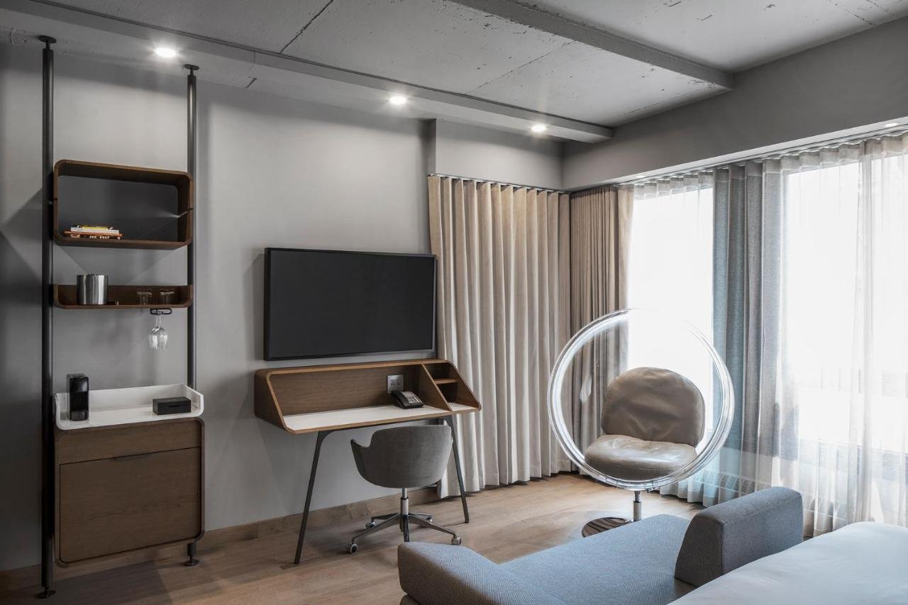 germain montreal room3.jpeg
