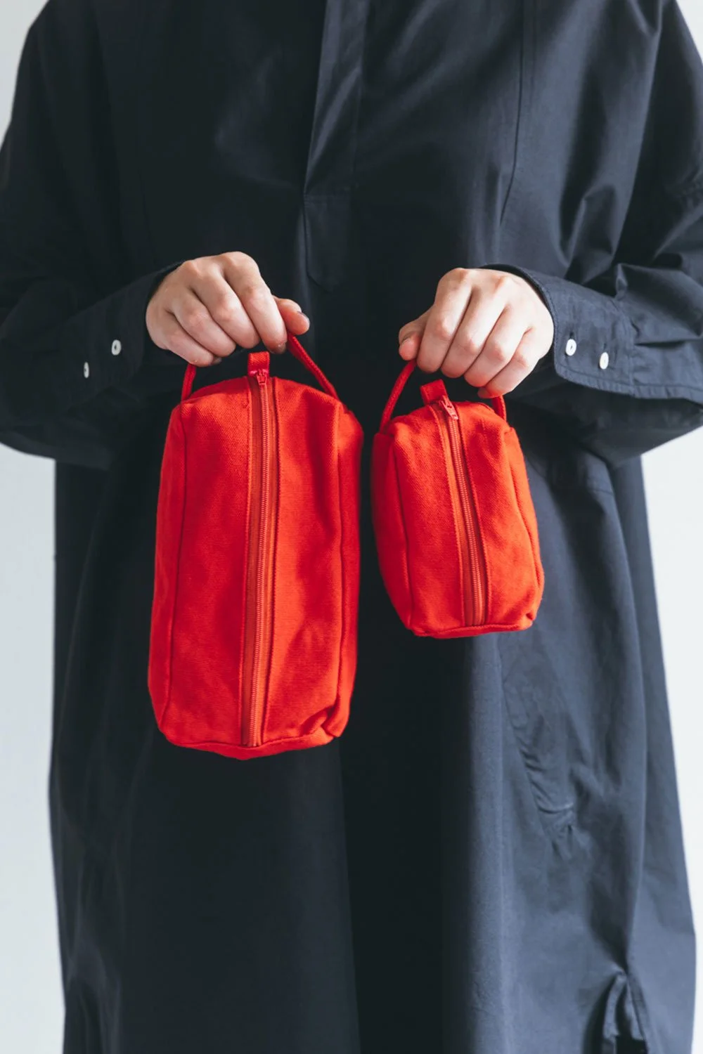 COTTON TEEYA POUCH (L) TOMATO RED.jpg