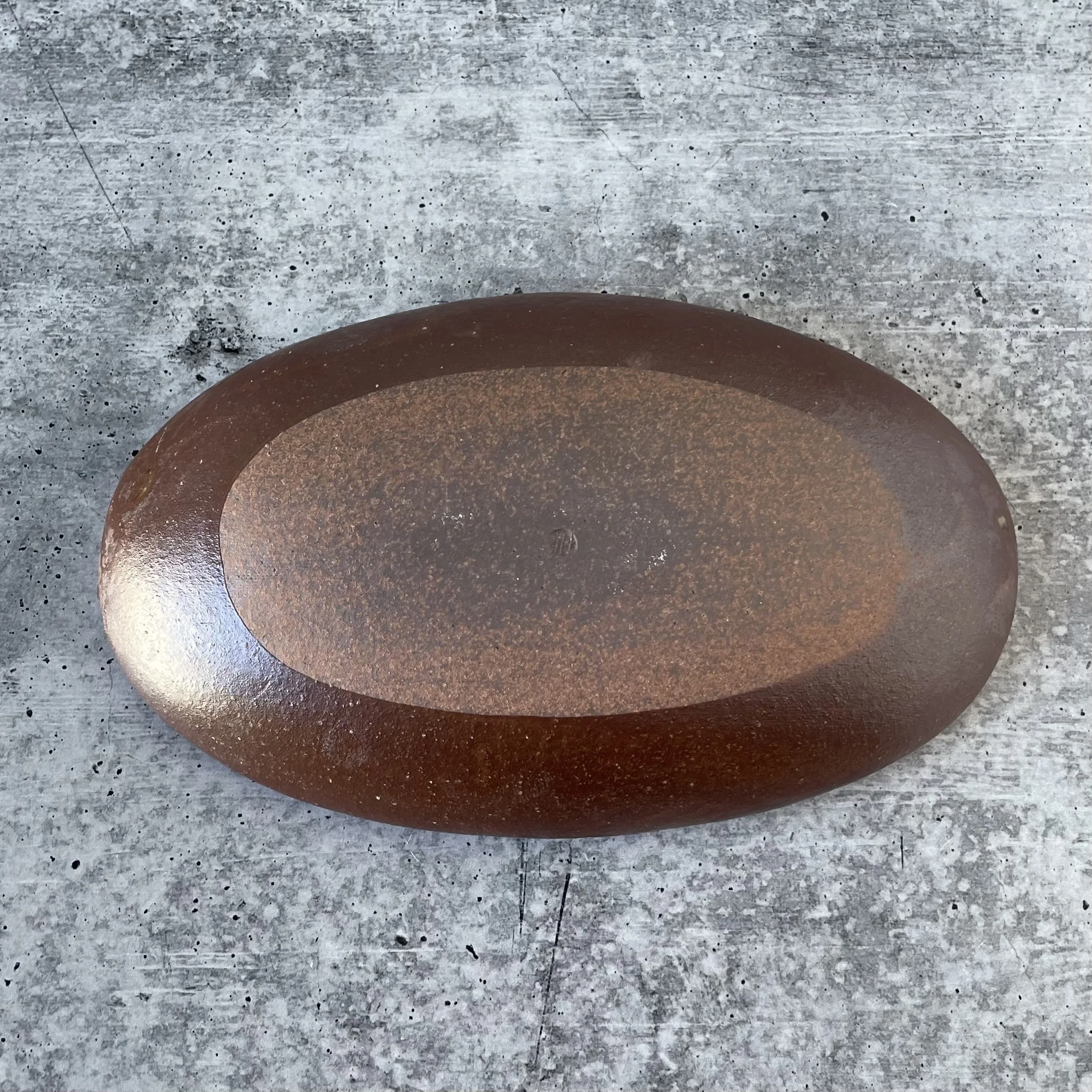 Brown Rim Oval Small Plate No.2.jpg