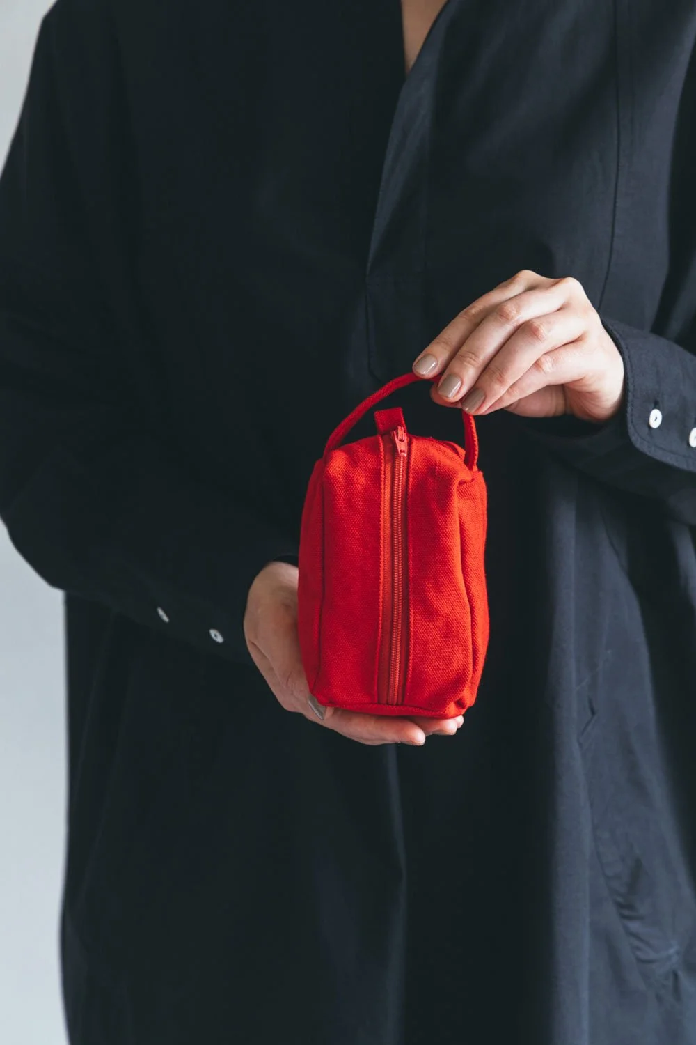 COTTON TEEYA POUCH (s)red.jpg
