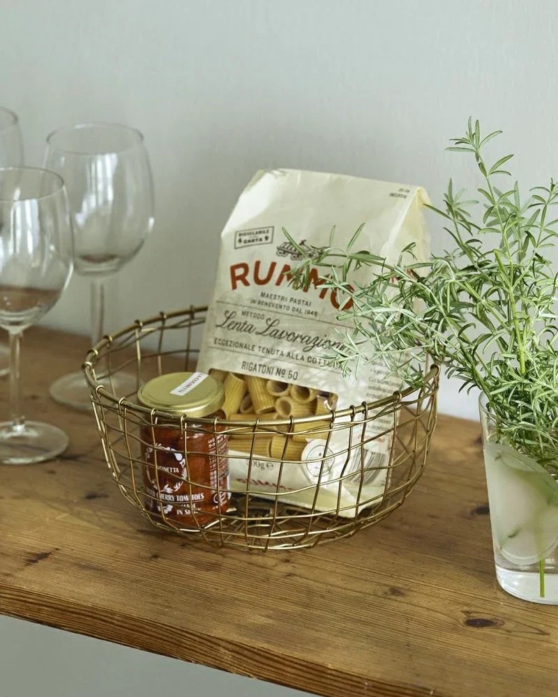 wire basket- round shallow medium2.webp