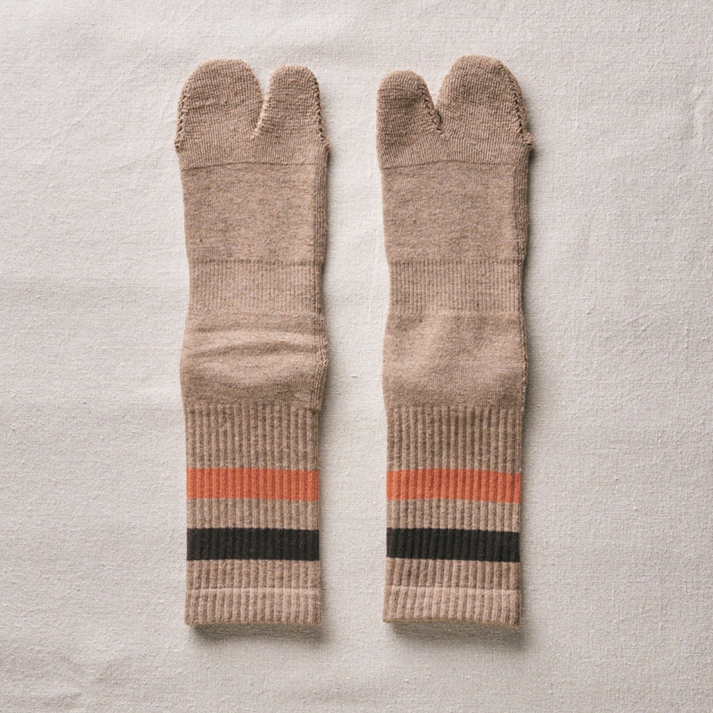 Yahae | Organic Cotton Yak Pile Soles Tabi Socks｜Brown