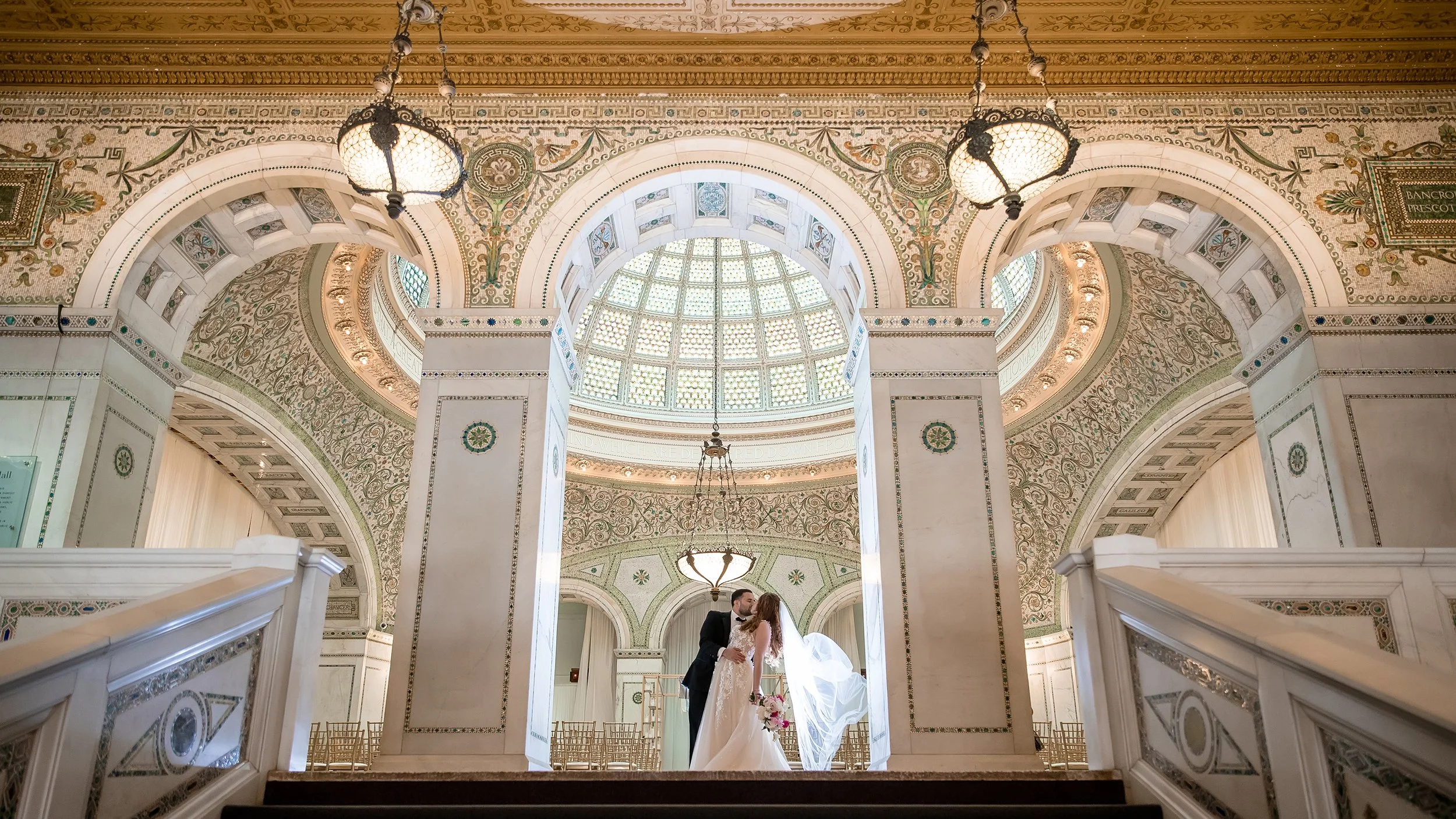 Hannah &amp; Daniel’s Elegant Chicago Cultural Center Wedding