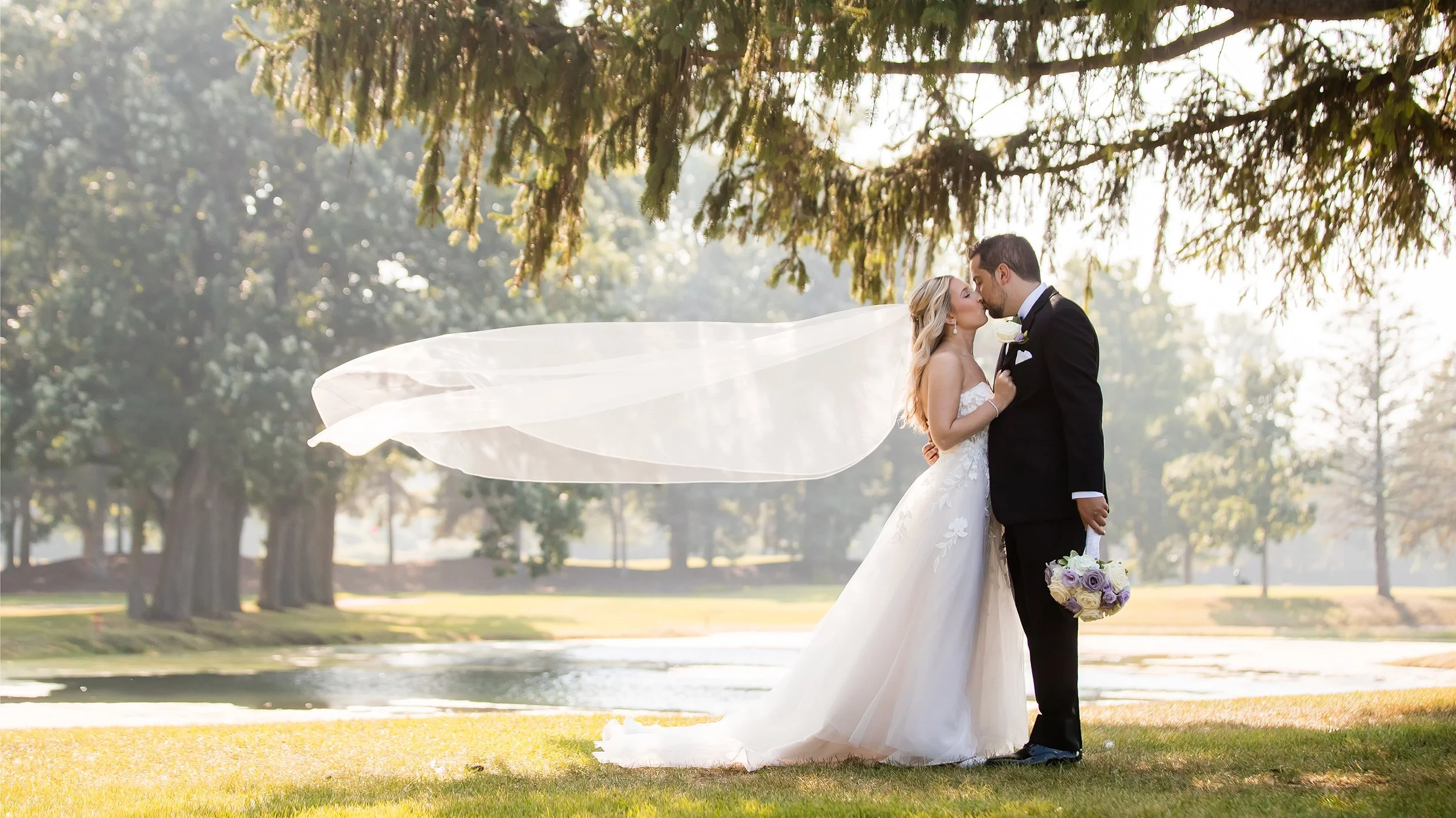 Mallory &amp; Lucas’ Fun Ravinia Green Country Club Wedding
