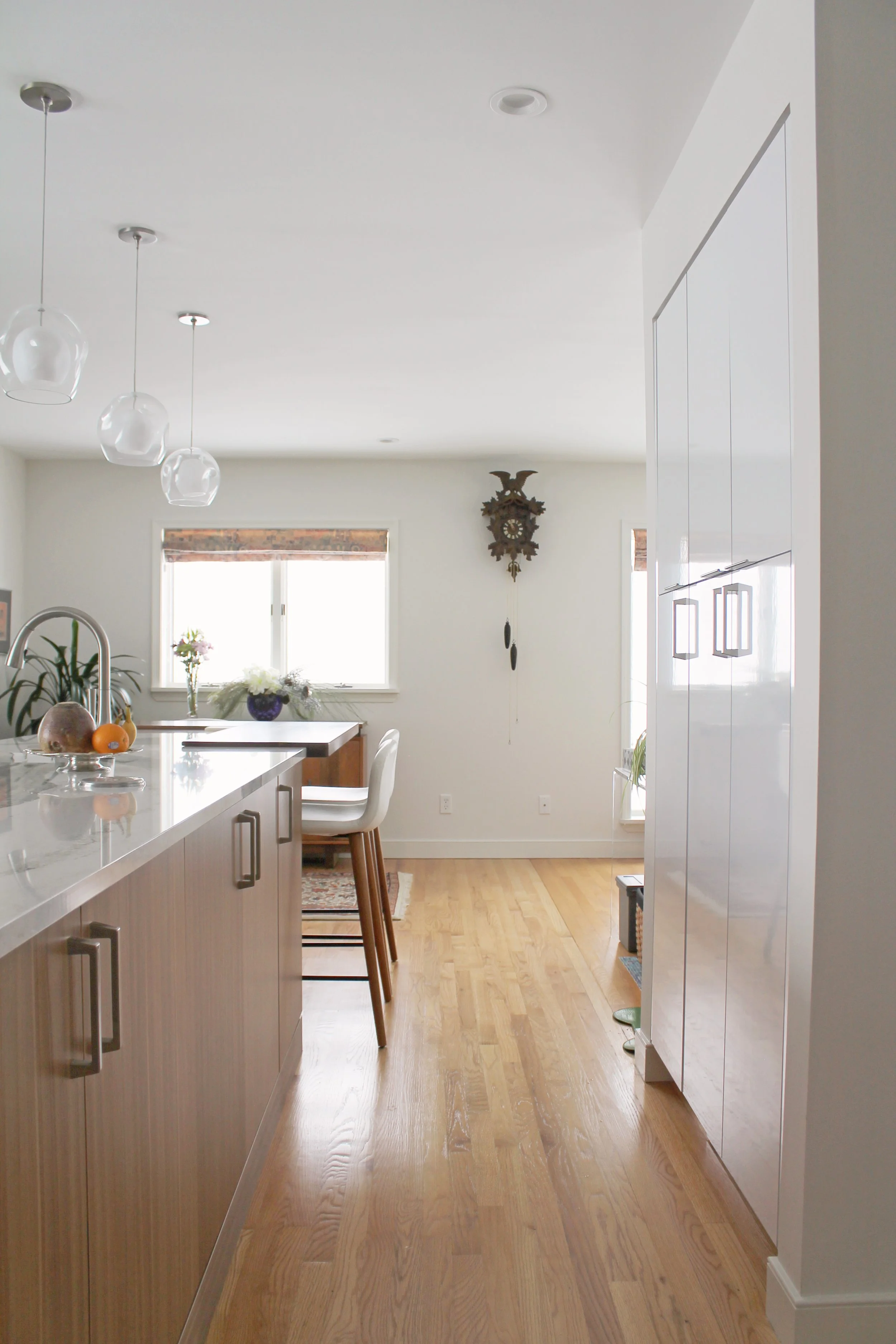 Crystal Textured Melamine Arizona Cypress and Laminate Designer White Gloss 007.jpg