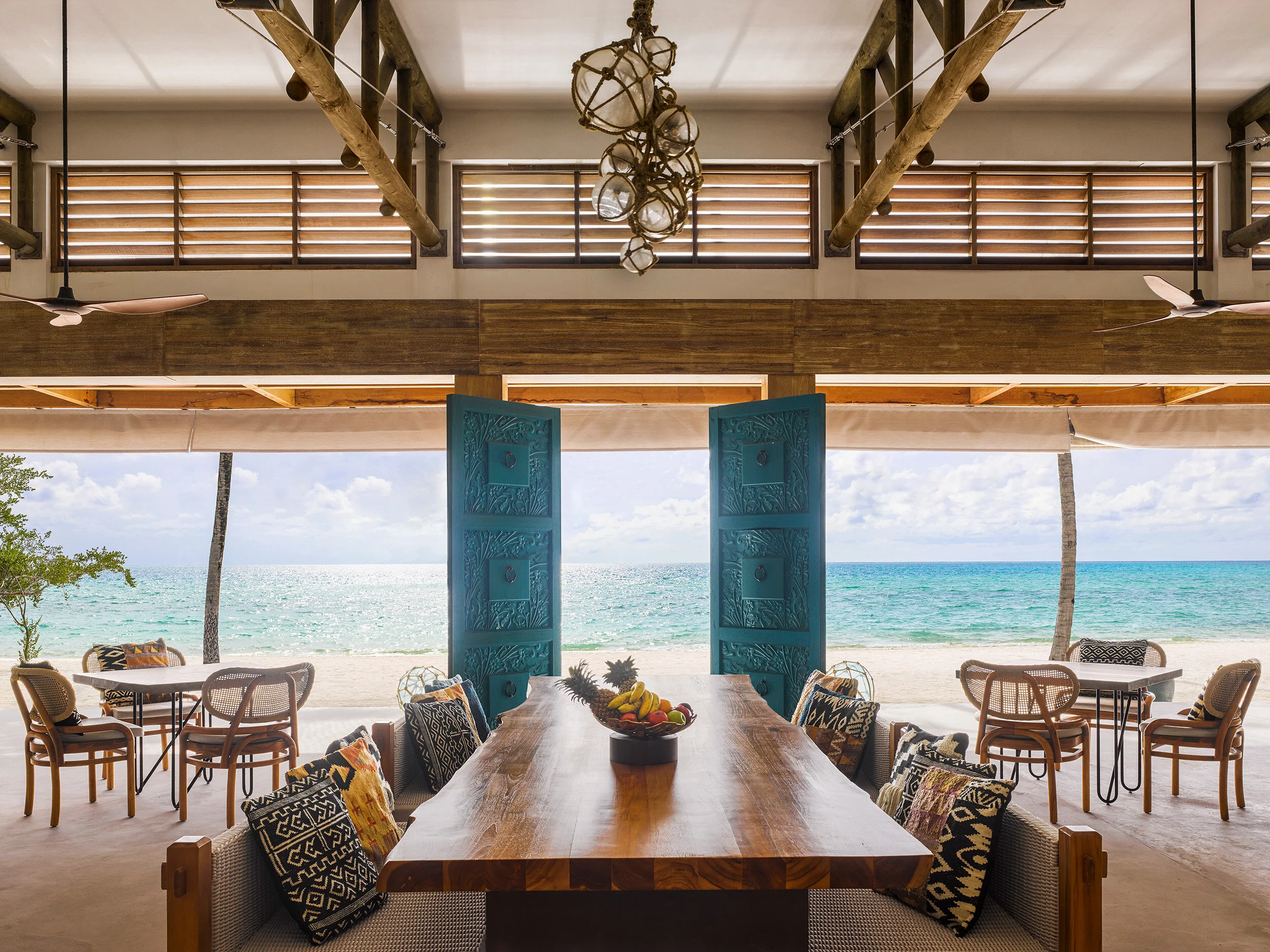 Will-Pryce-Fairmont-Maldives-Sirru-Fen-Fushi-Island-Resort--78211-FL-RT.jpg