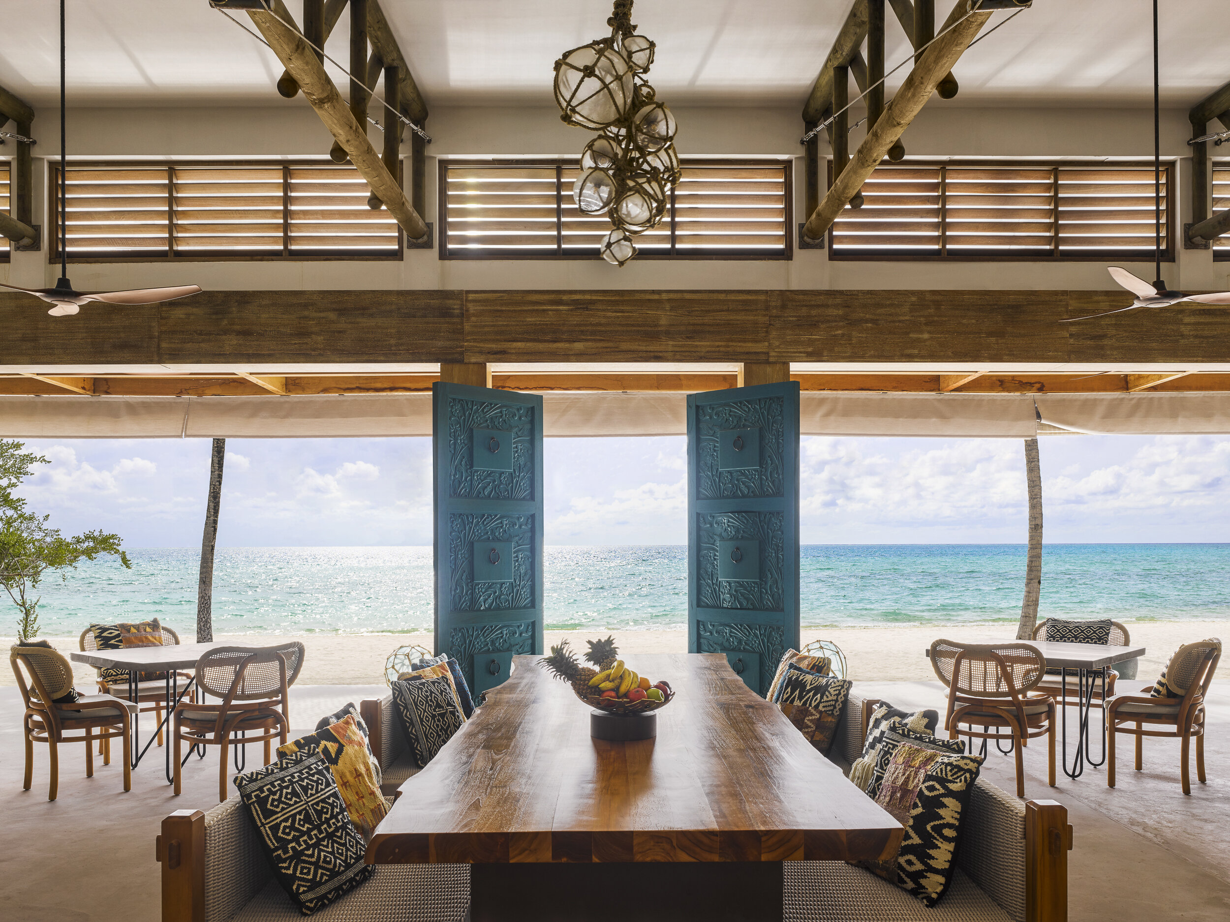 Fairmont Maldives Sirru Fen Sushi
