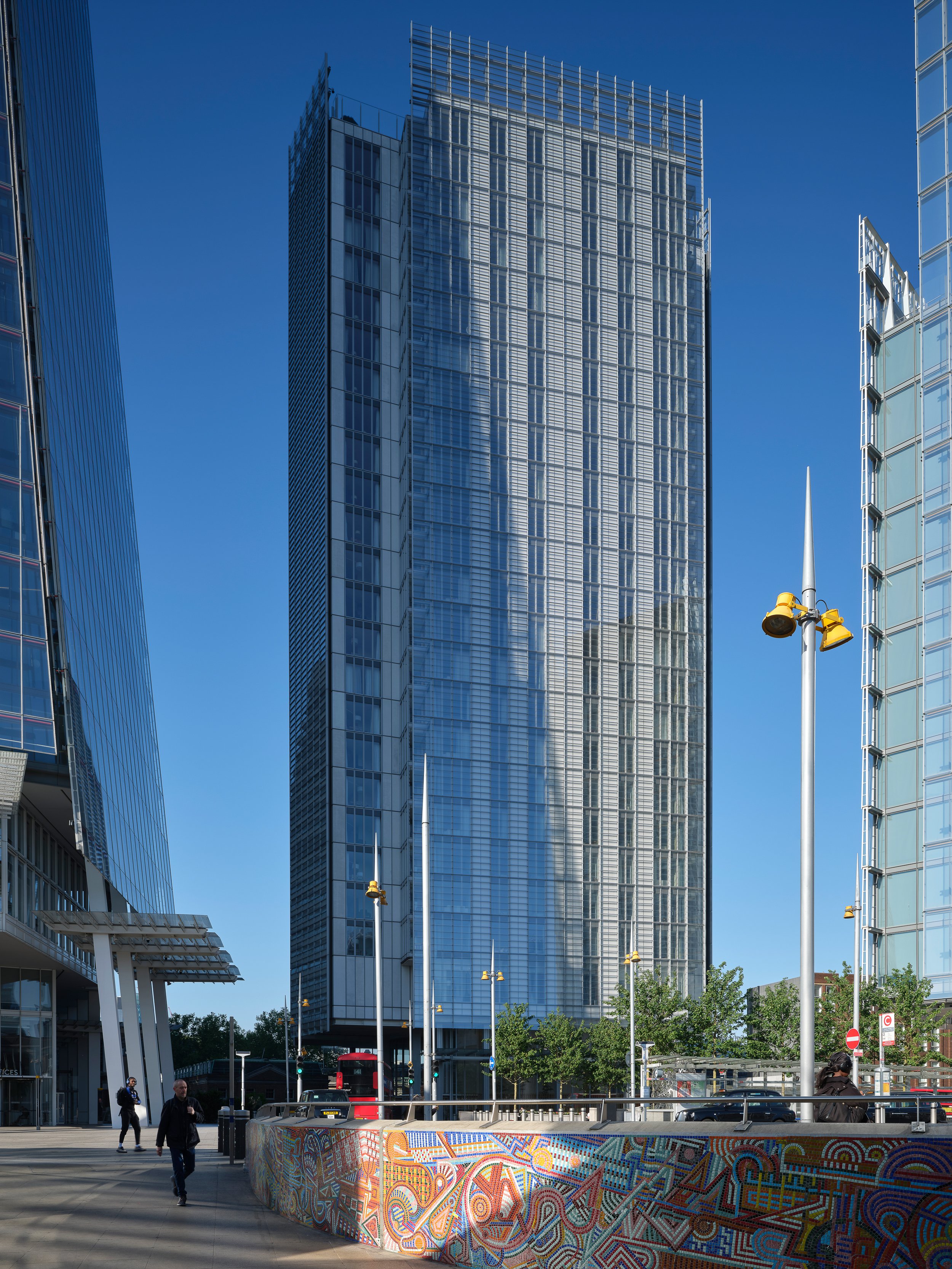 Will-Pryce-_DSF6374 copy_RT-PRINT-Shard-Place-Shard-Quarter.jpg