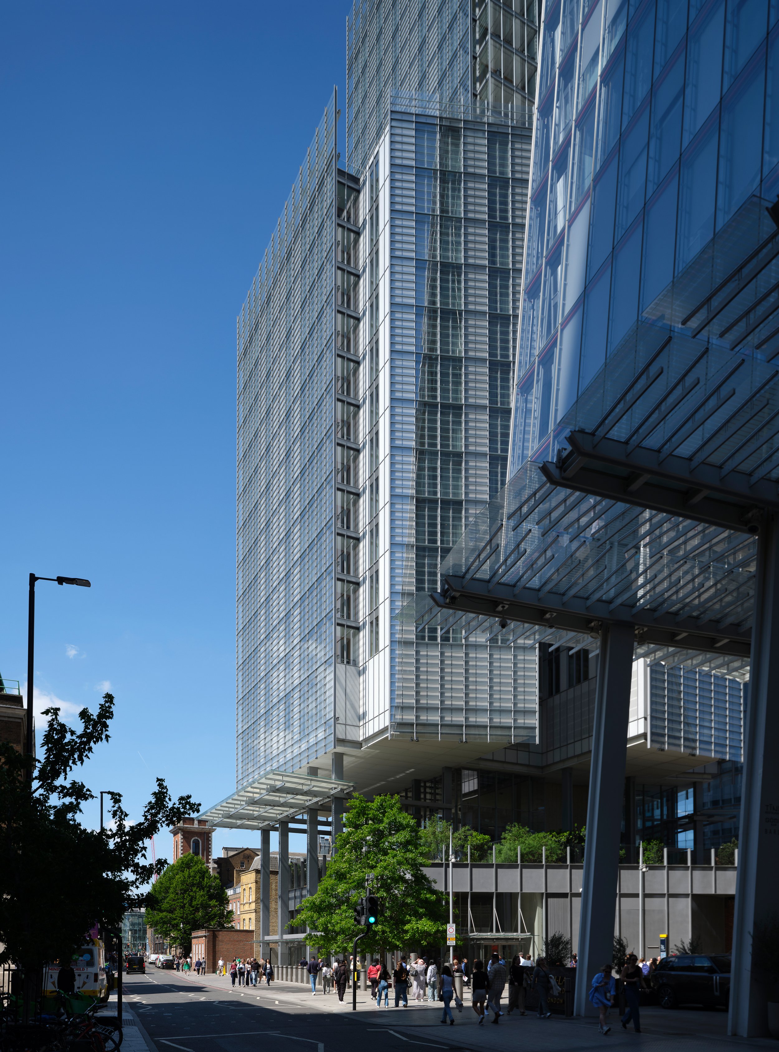 Will-Pryce-_DSF6532 copy-PRINT-Shard-Place-Shard-Quarter.jpg