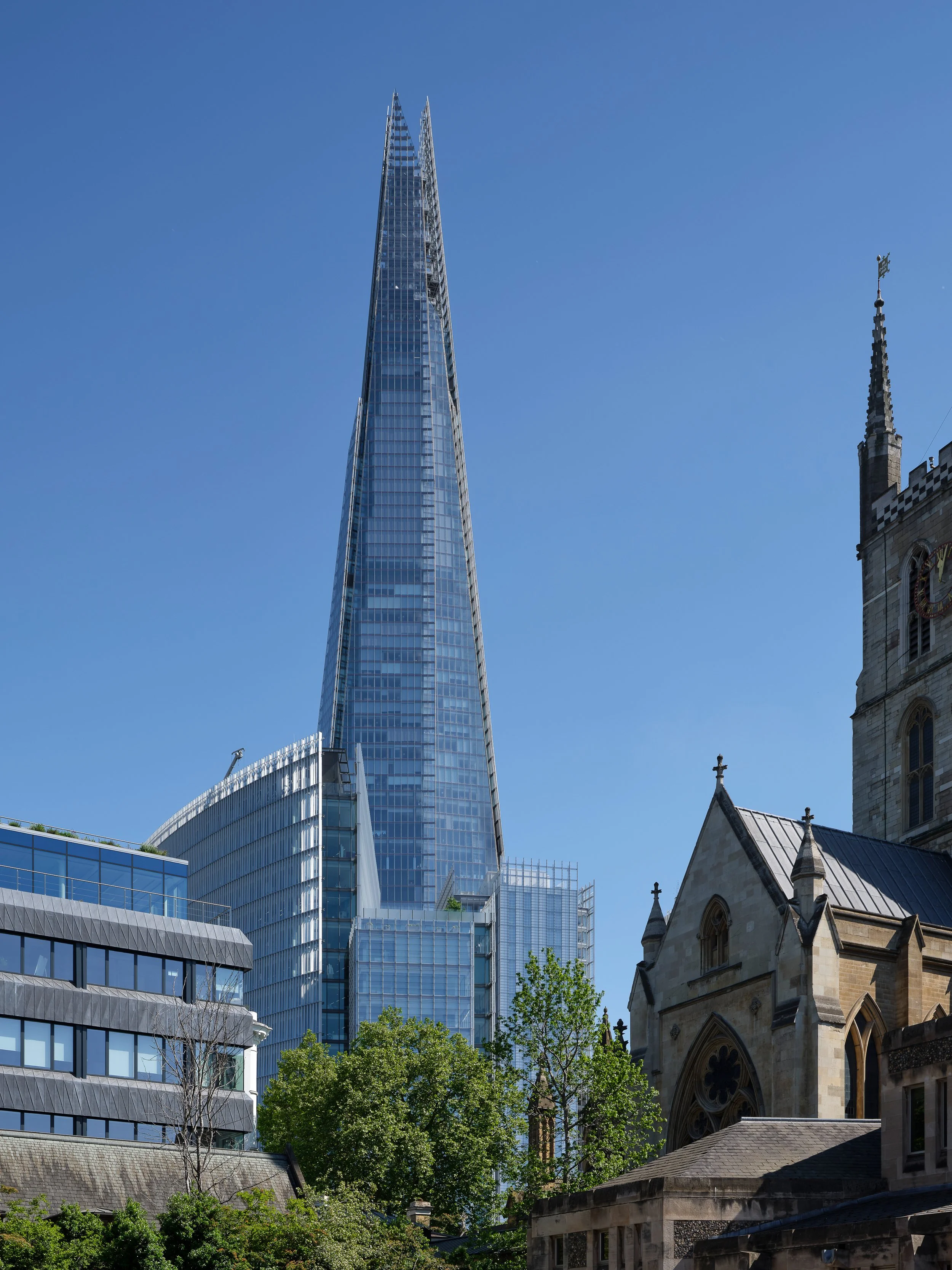 Will-Pryce-_DSF6664 copy-PRINT-Shard-Place-Shard-Quarter.jpg