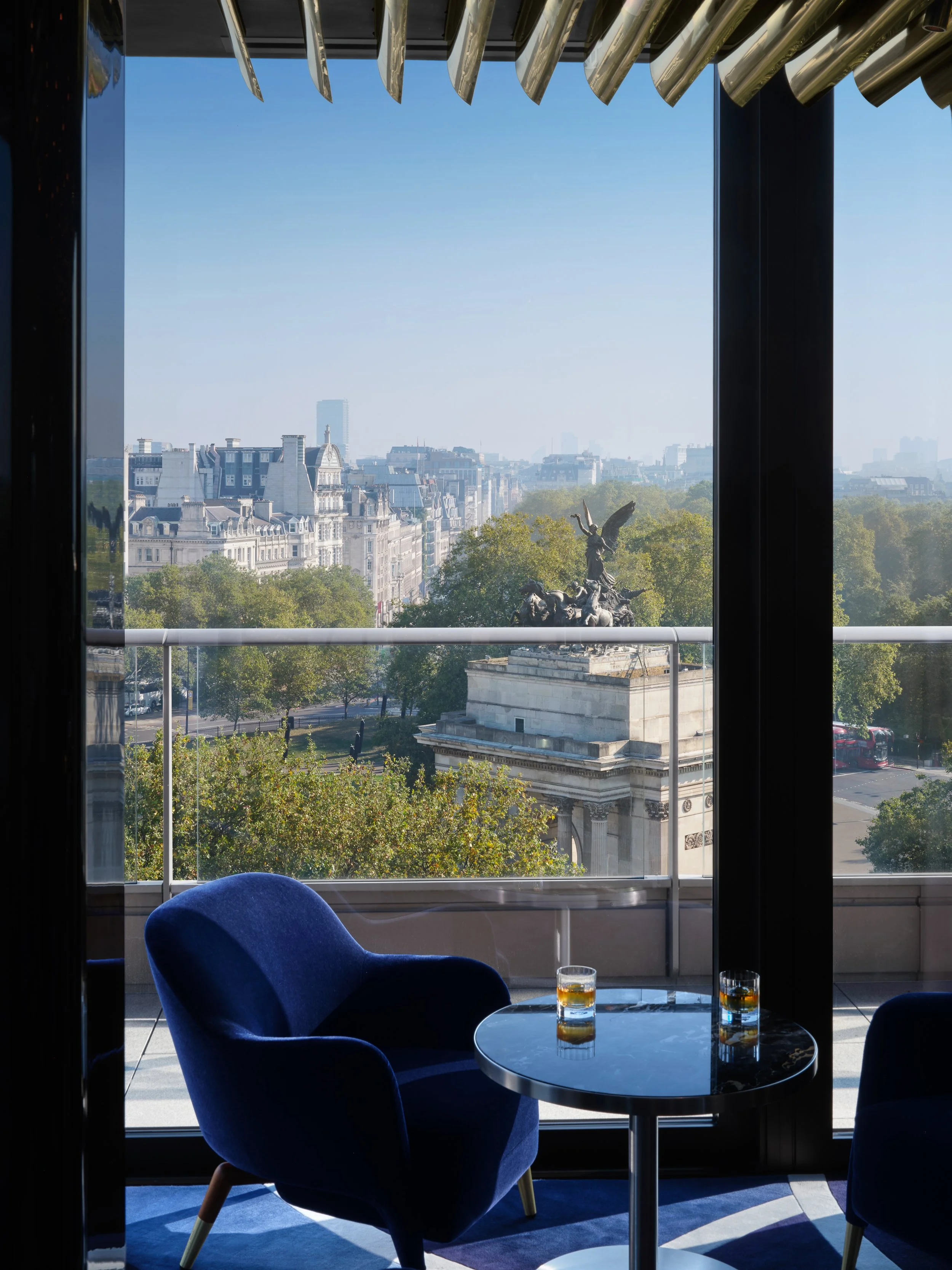 Will-Pryce-LP-B-15160 (1)-FL copy-PRINT-The-Peninsula-London-Luxury-Hotel.jpg