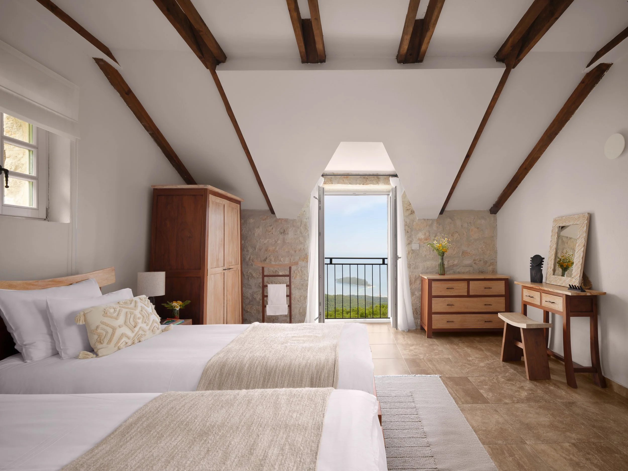 Will-Pryce-Villa-Mona-Lisa-RW-25067-FL copy-Montanegro-Luxury-Residence.jpg