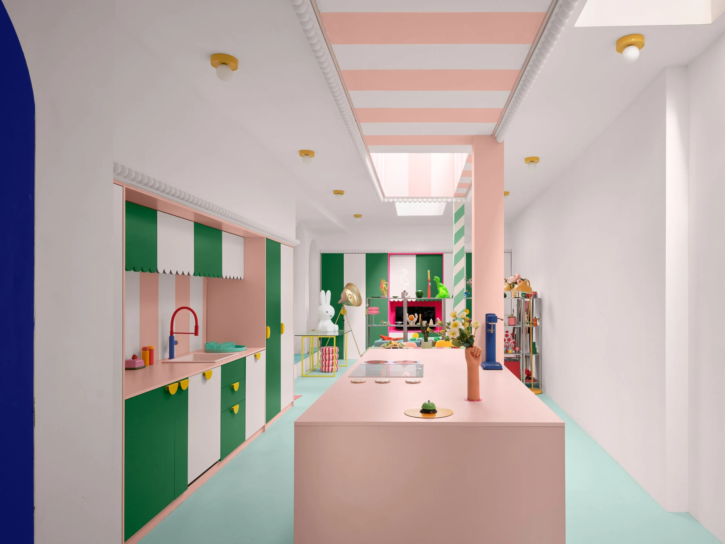 Will-Pryce-The-Cloud-House-RW-29962-FL copy-private-house.jpg