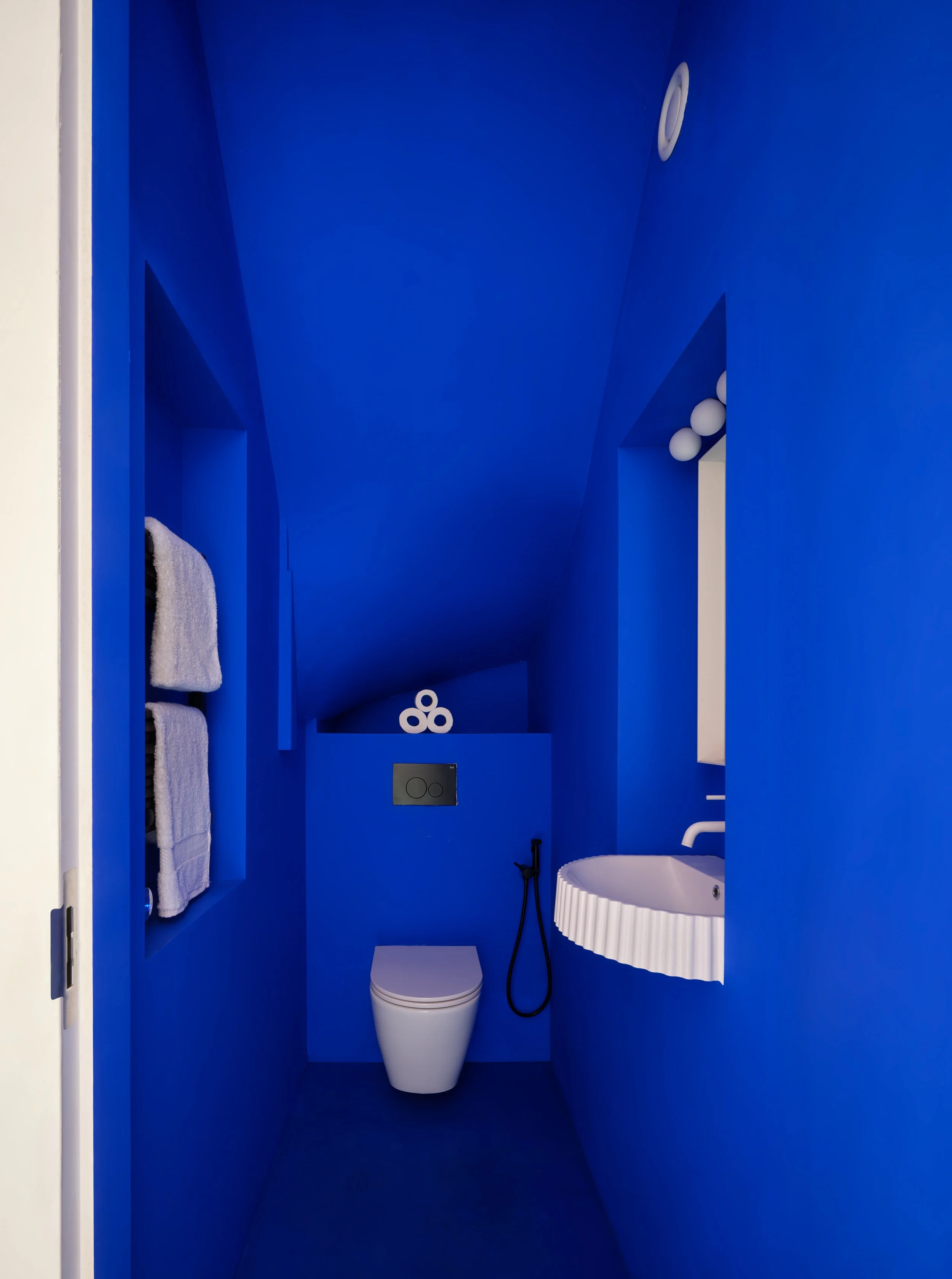Will-Pryce-The-Cloud-House-RW-29984-private-house.jpg