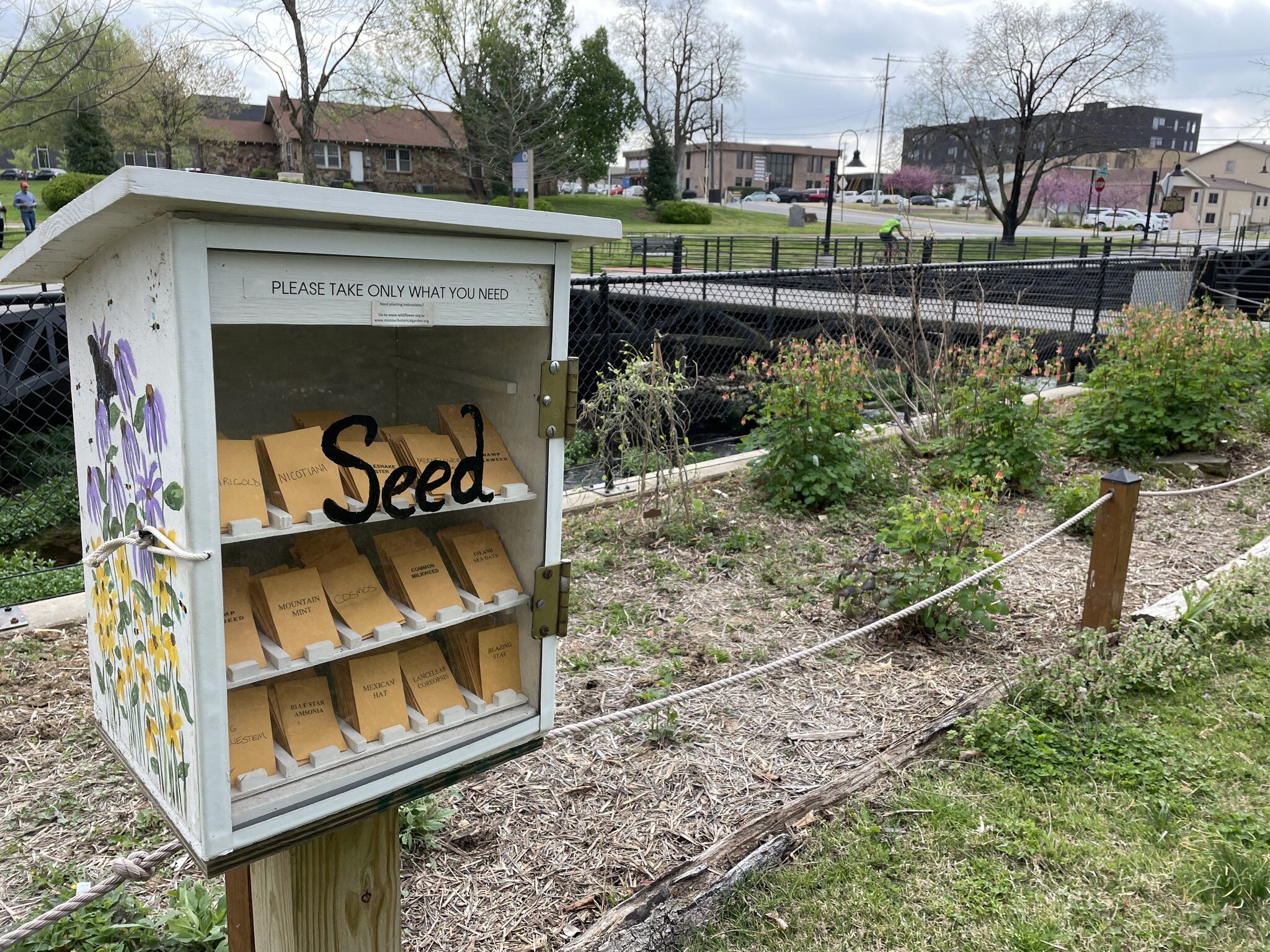 Look what&rsquo;s back! 🦋

The Shiloh Museum seed library is located on the east end of the museum grounds, next to Spring Creek and the Razorback Greenway. Take what you need and plant away! The library will be up throughout the spring.

 #downtown