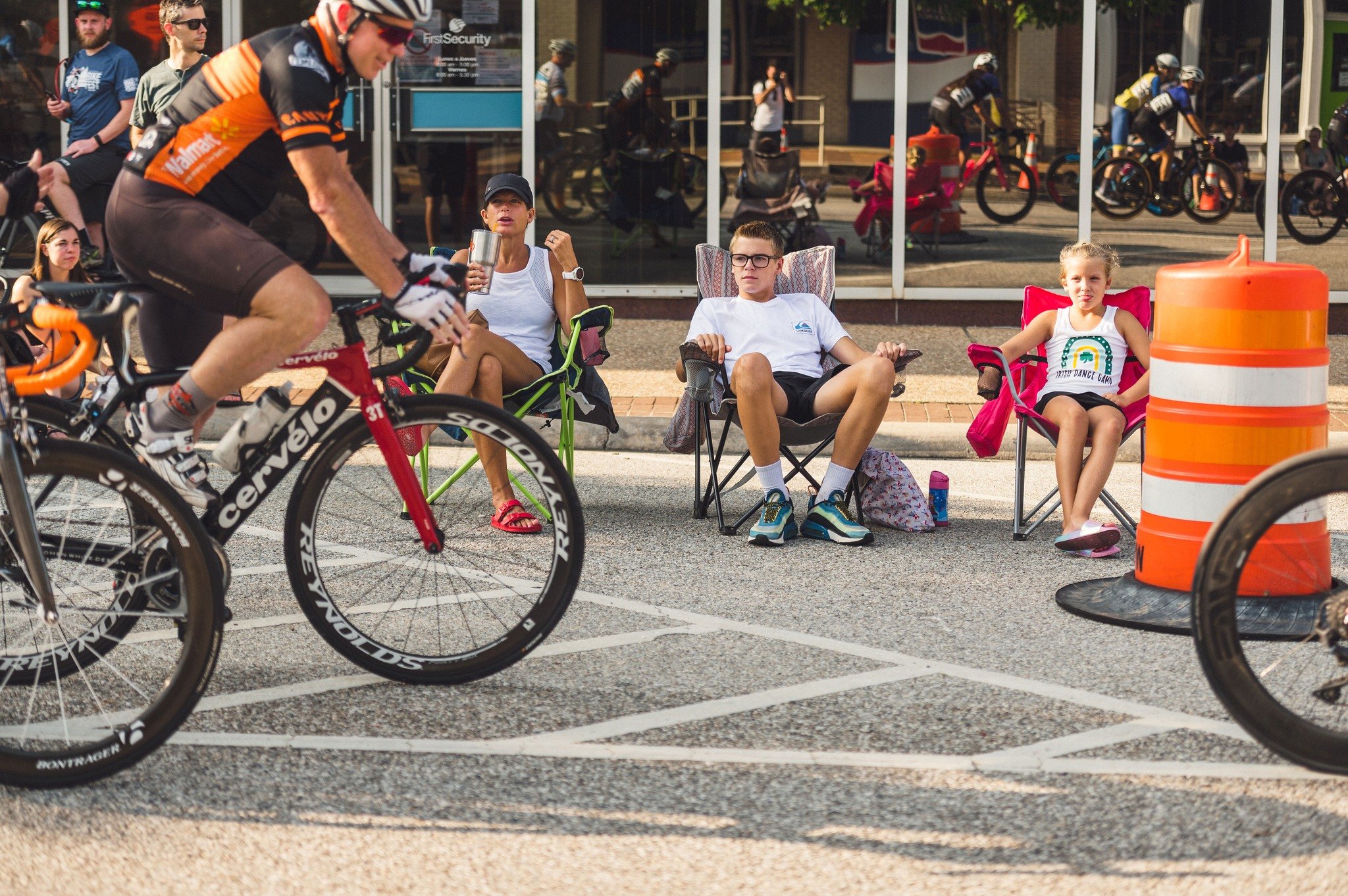 The first night of the Natural State Criterium Series is today! Make your way downtown and cheer on the racers starting at 4:30PM. 🚴&zwj;♀️

Bring the whole family and enjoy our Family Bike Night which includes a  family bike ride starting at Lisa A