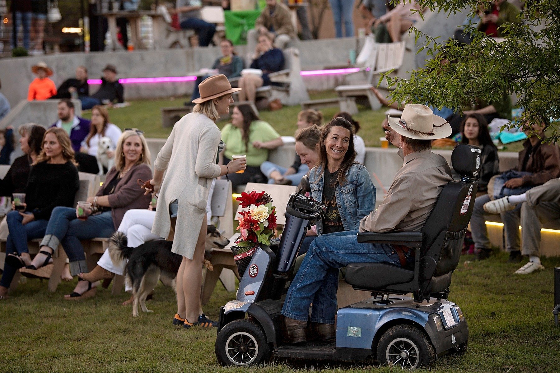 Go ahead and mark your calendars! The last Thursday of the month is always a blast!

Enjoy FREE live music this Thursday, April 25th starting at 6:30pm at Turnbow Park. Feeling hungry? Grab a bite to eat in our Outdoor Dining District. While you're d