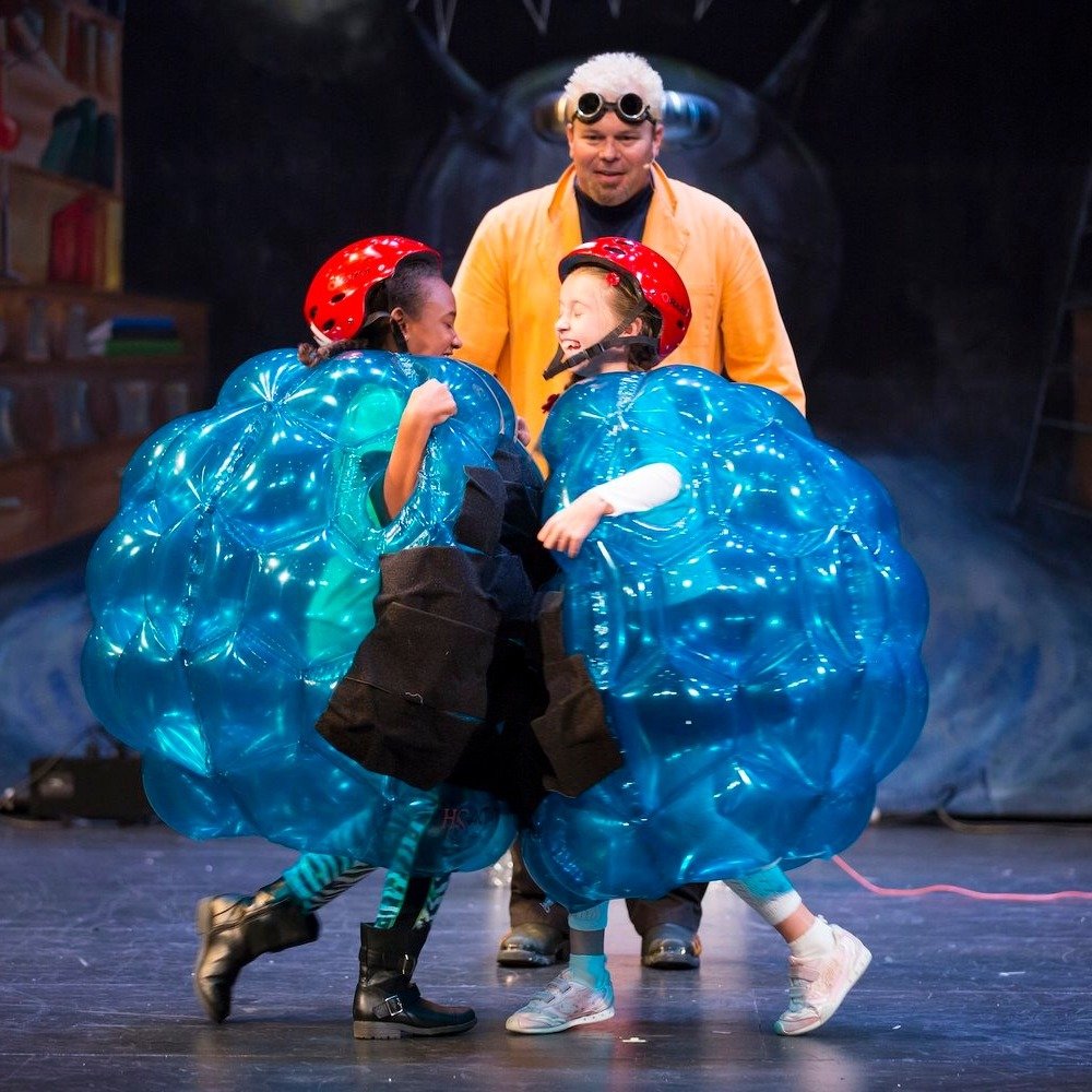 Kids and families! Join us for Fam Jam at the Jones Center to see Doktor Kaboom! and the Wheel of Science.

Doktor Kaboom! combines theater arts with science for a sidesplitting journey of increasingly spectacular science experiments. Want to turn a 