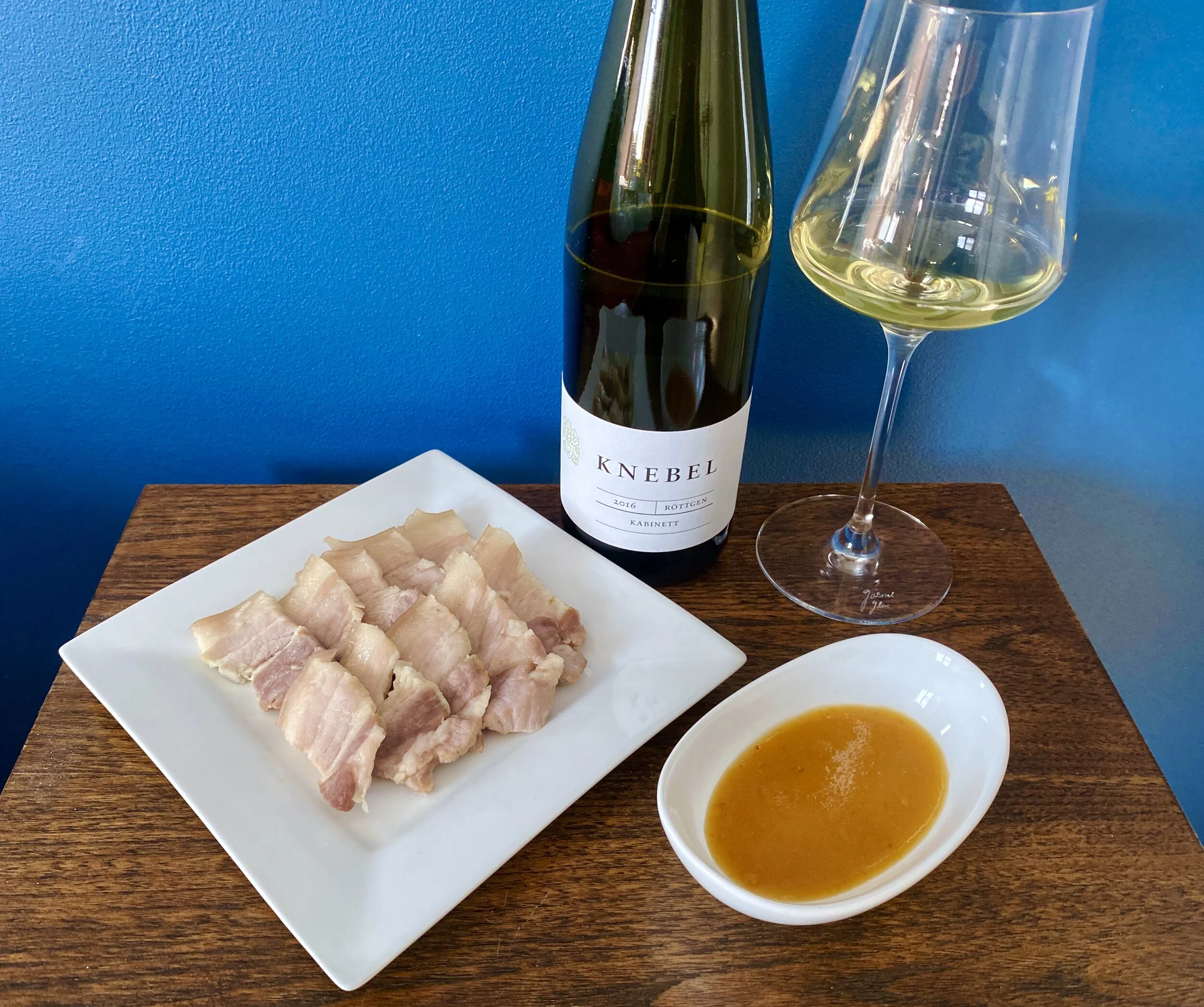 Hakka Salted Pork, Please Meet Riesling 客家鹹豬肉與麗斯玲的相遇 — 酒意思 Sip with Joyce
