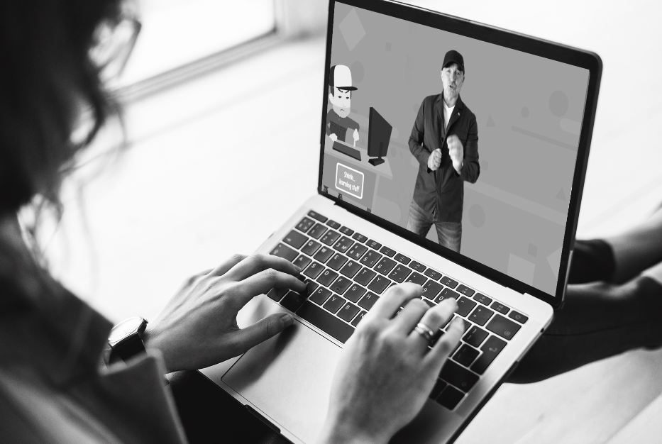 De-Escalation Starts Before the Conversation: Why Situational Awareness Matters