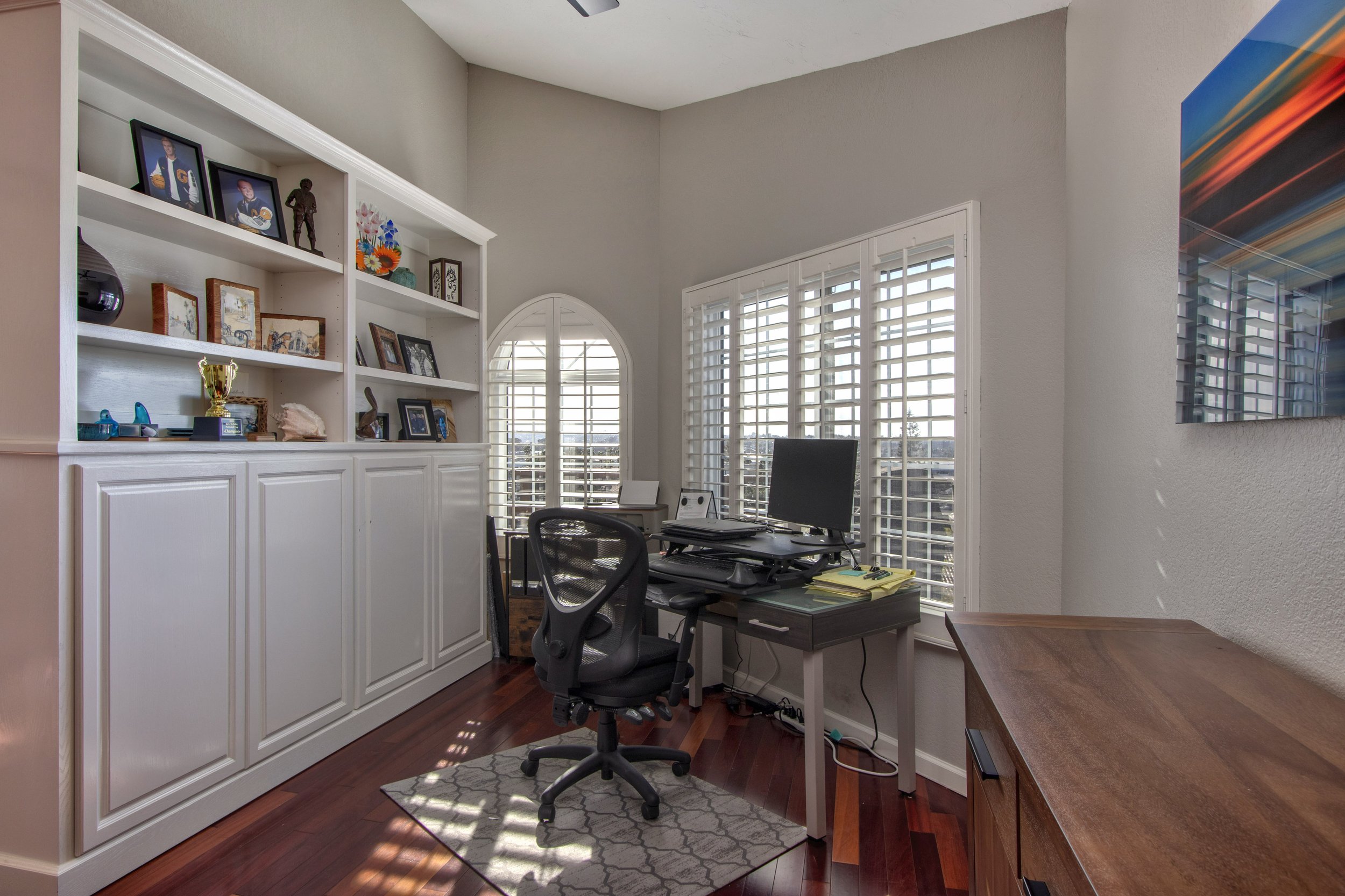 4034 Ampudia St-0009.jpg