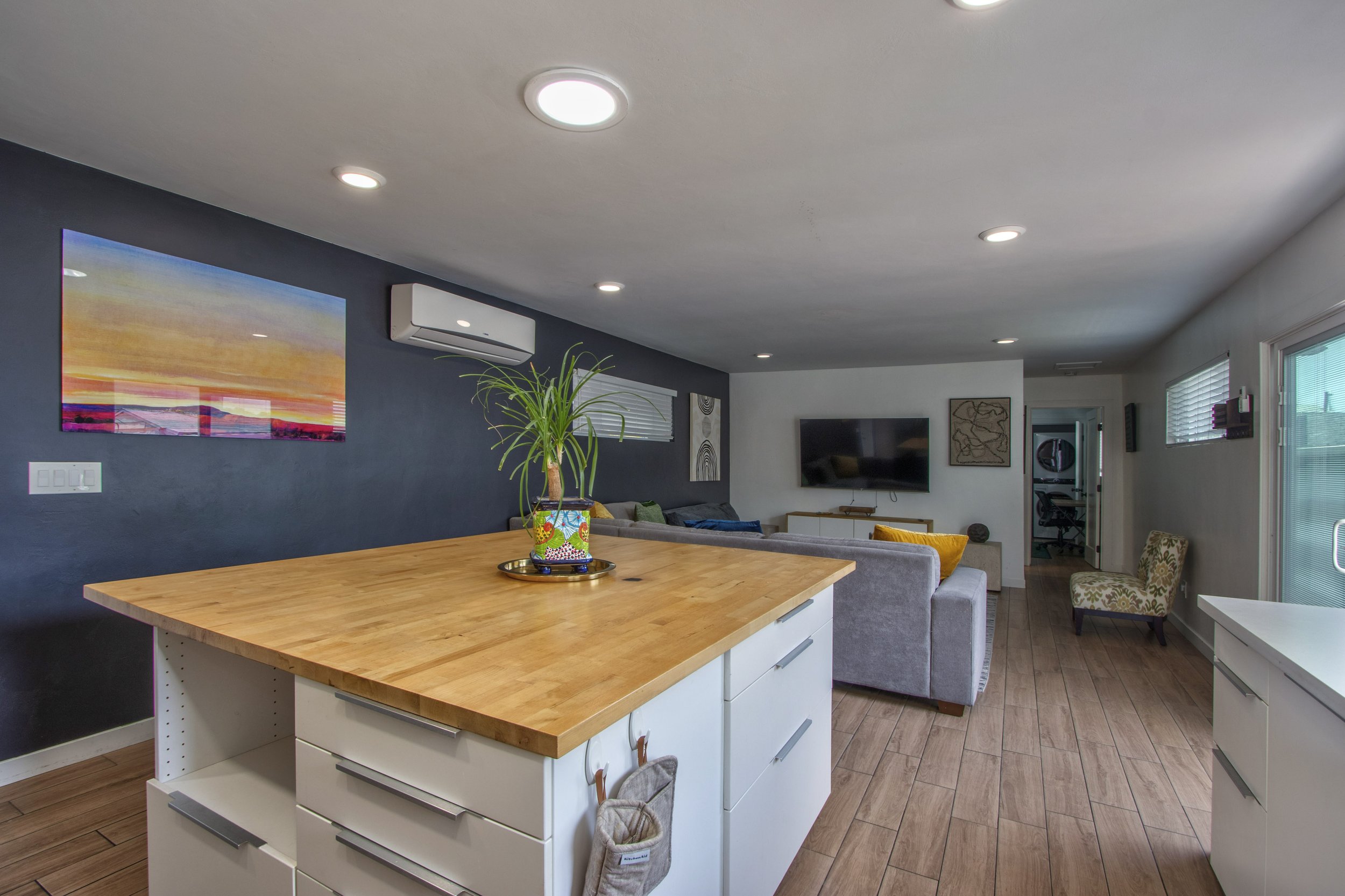 4042 35th St-008.jpg