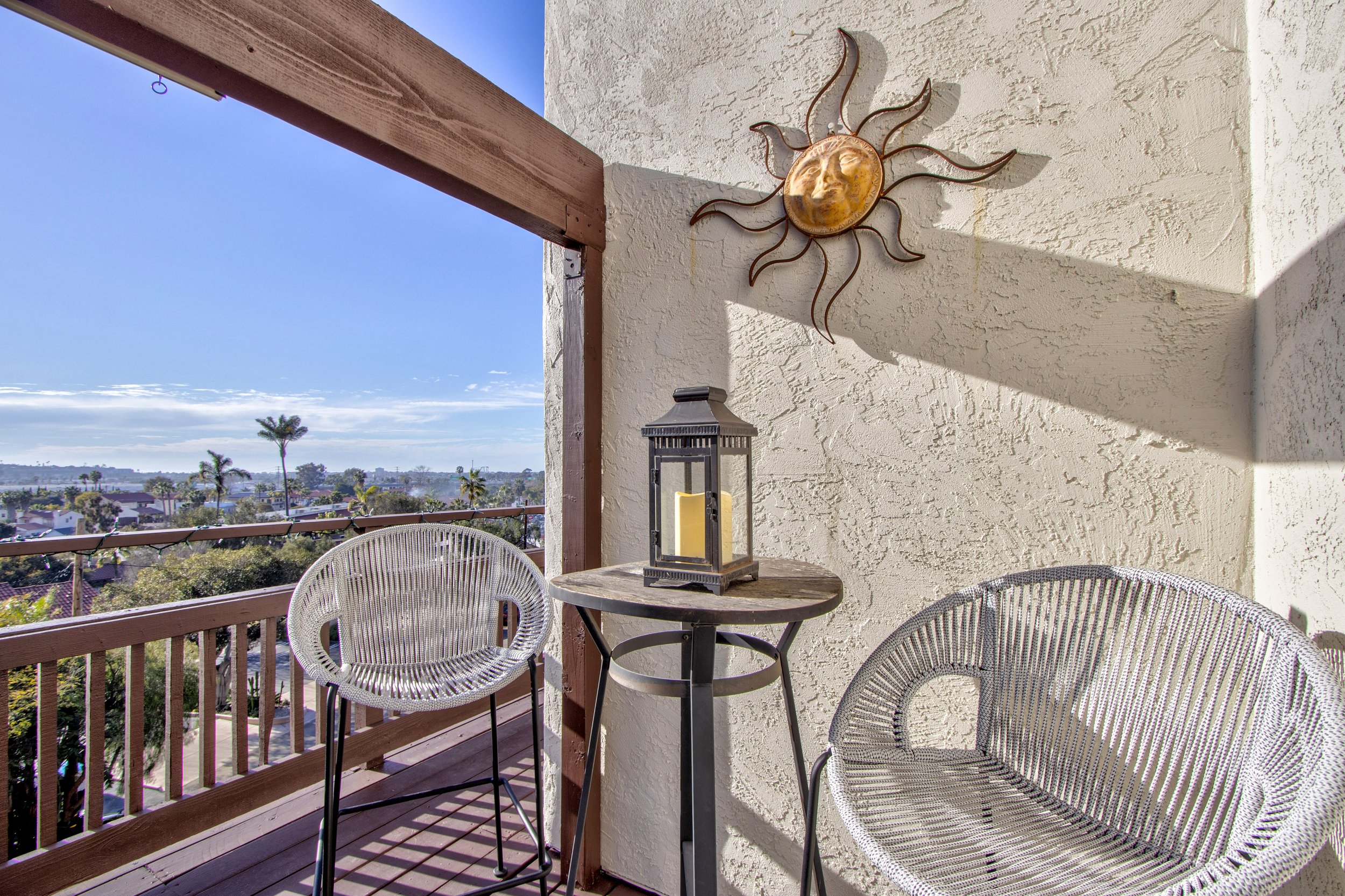 4034 Ampudia St-0028.jpg