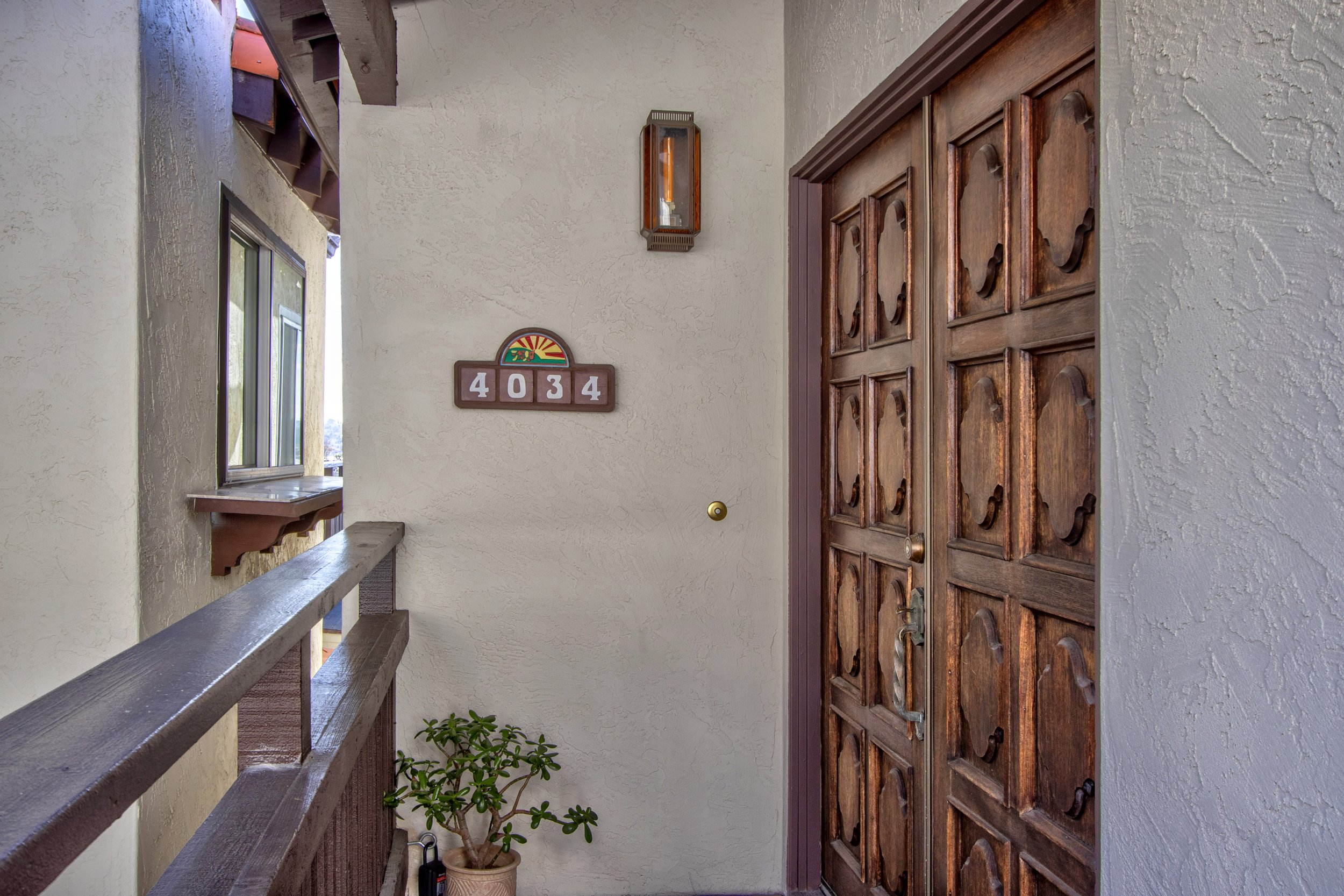 4034 Ampudia St-0003.jpg