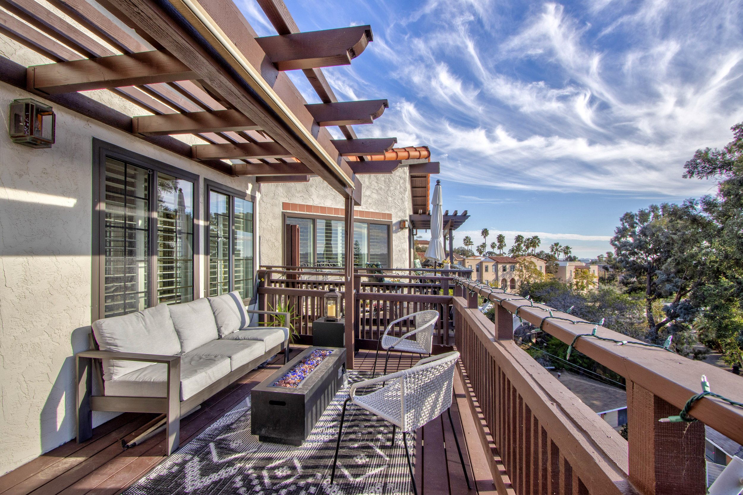 4034 Ampudia St-0026.jpg