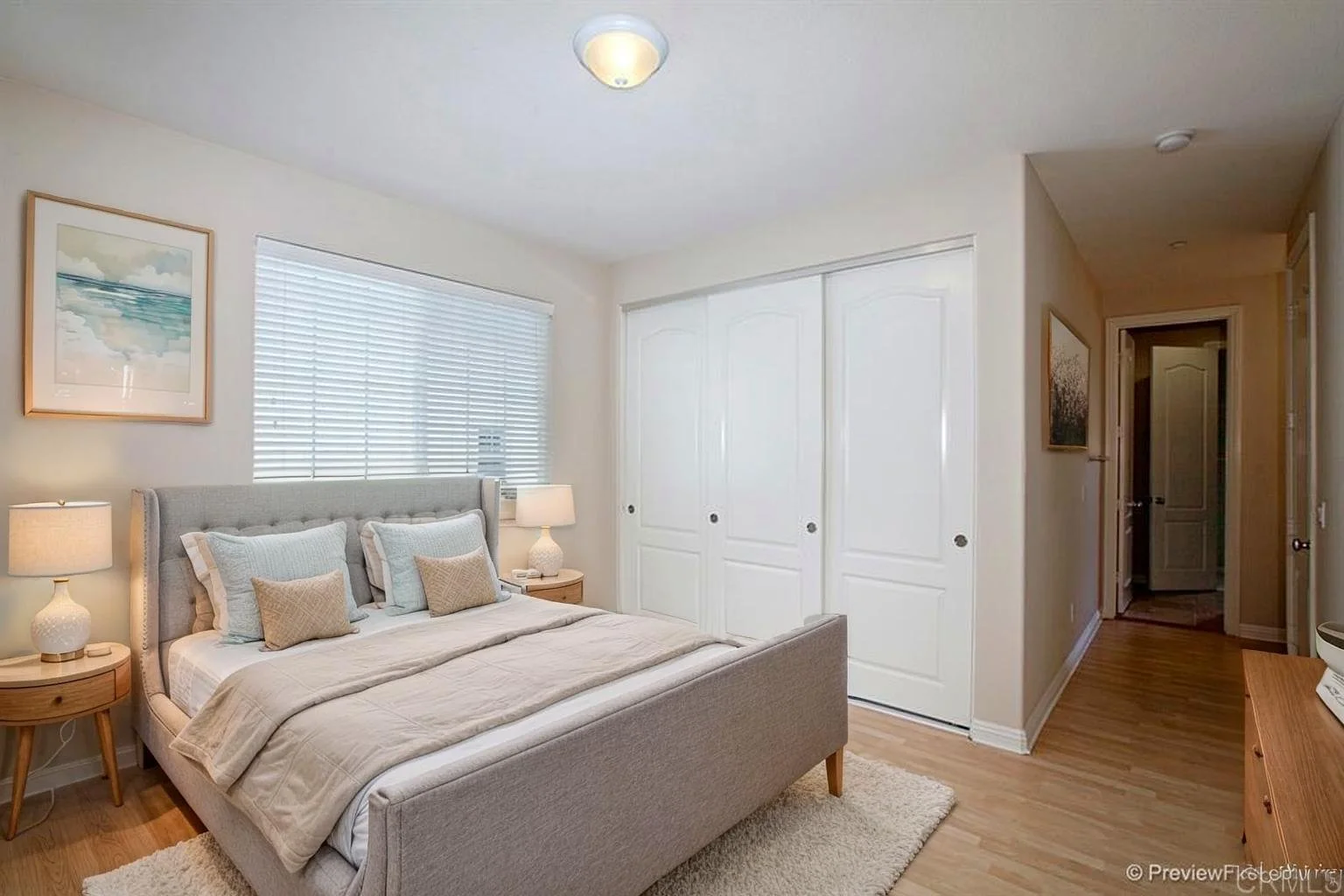 bedroom2.jpg