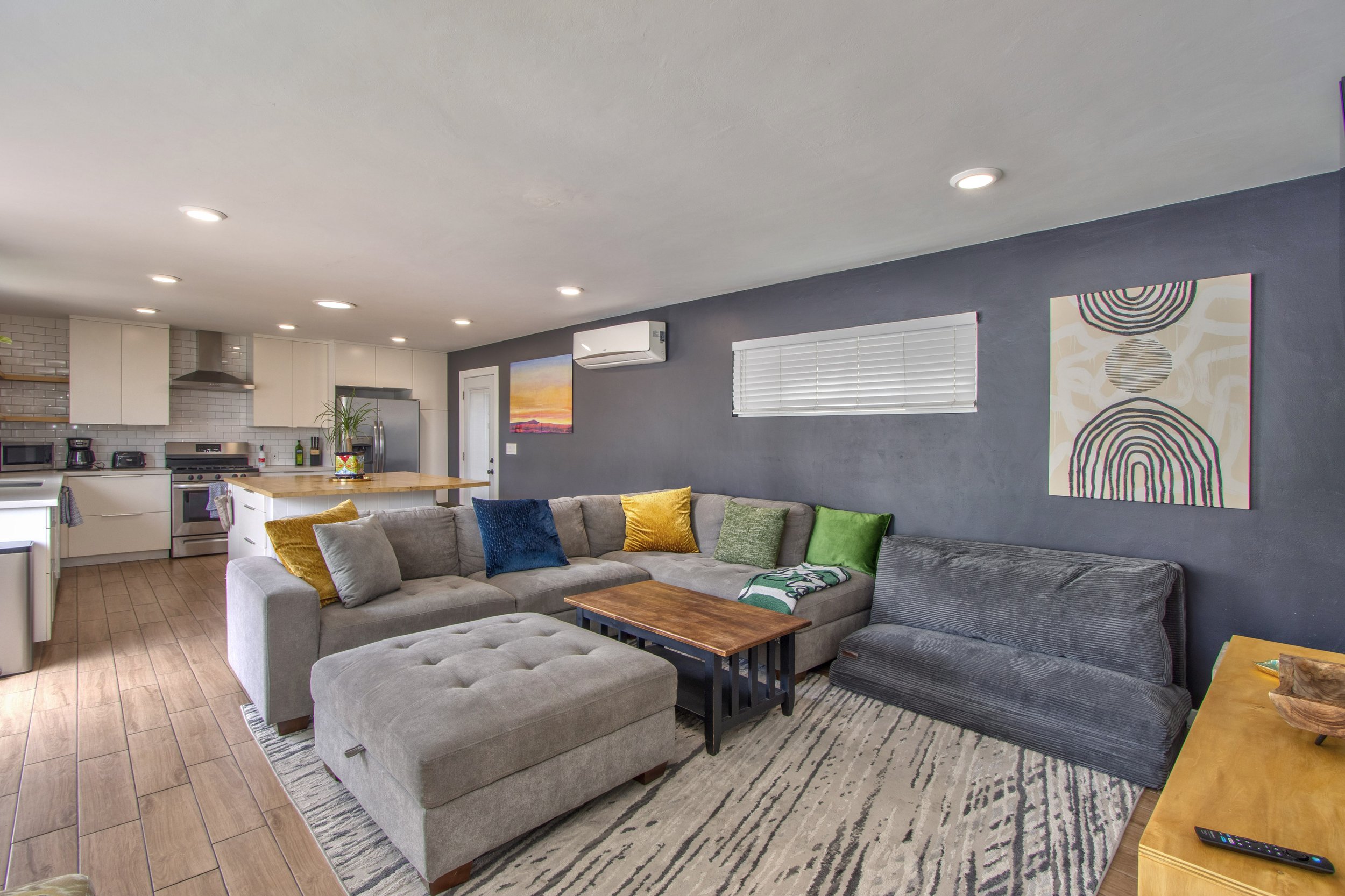 4042 35th St-003.jpg