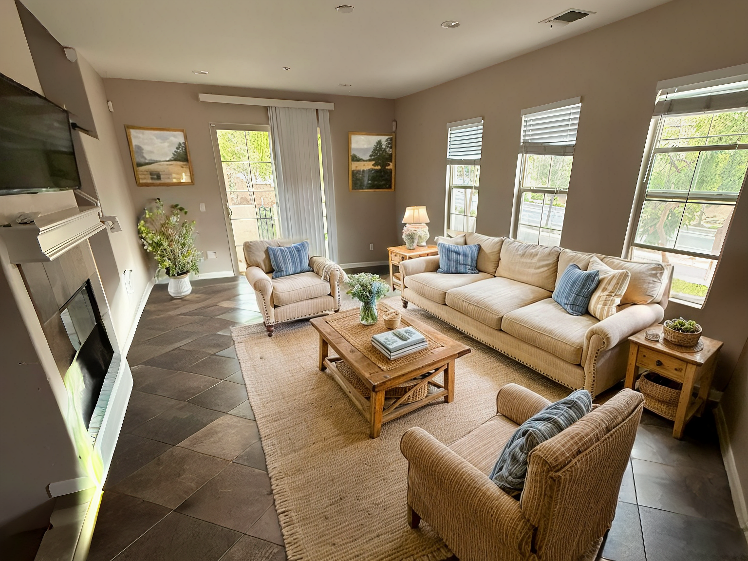 IMG_2883 - Living Room - Farmhouse - 15.jpg