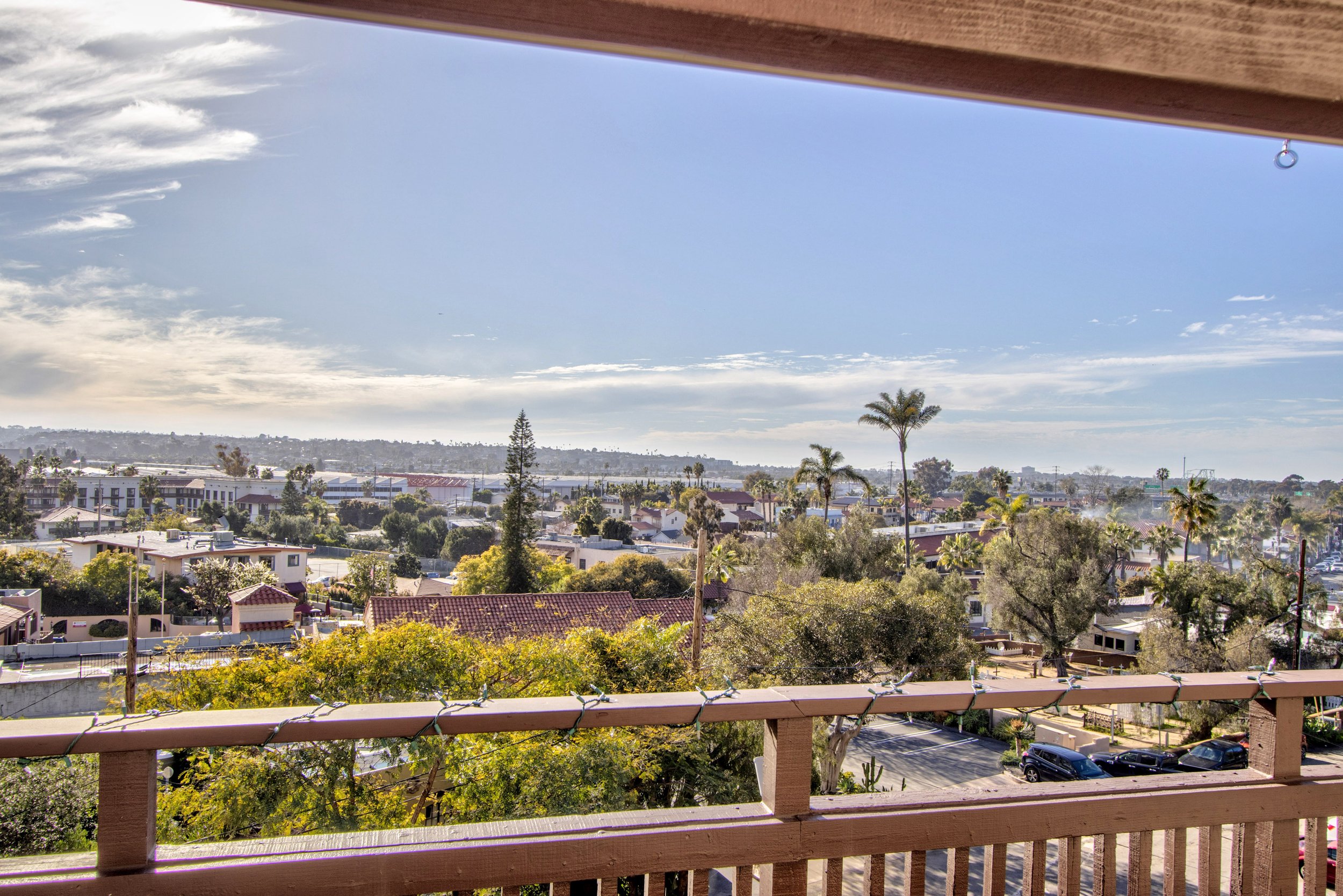 4034 Ampudia St-0029.jpg