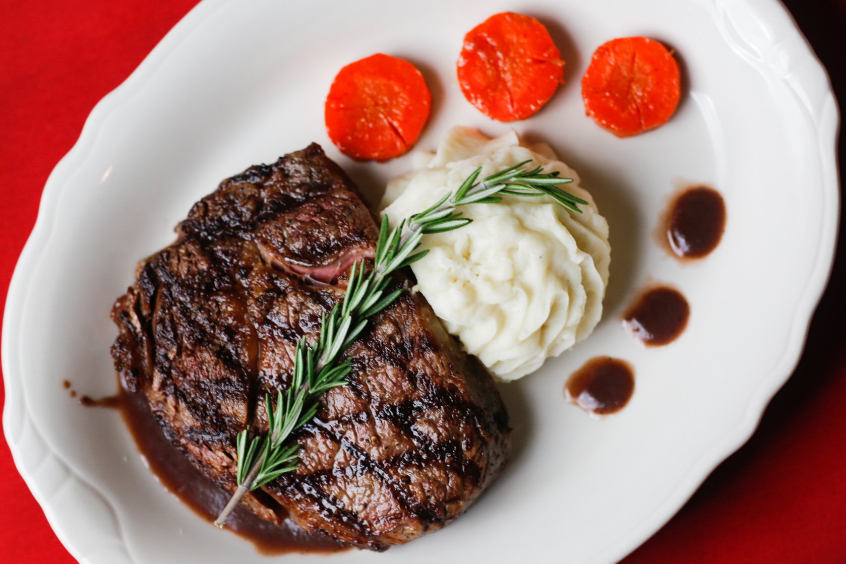 ribeye with mashed potatoes