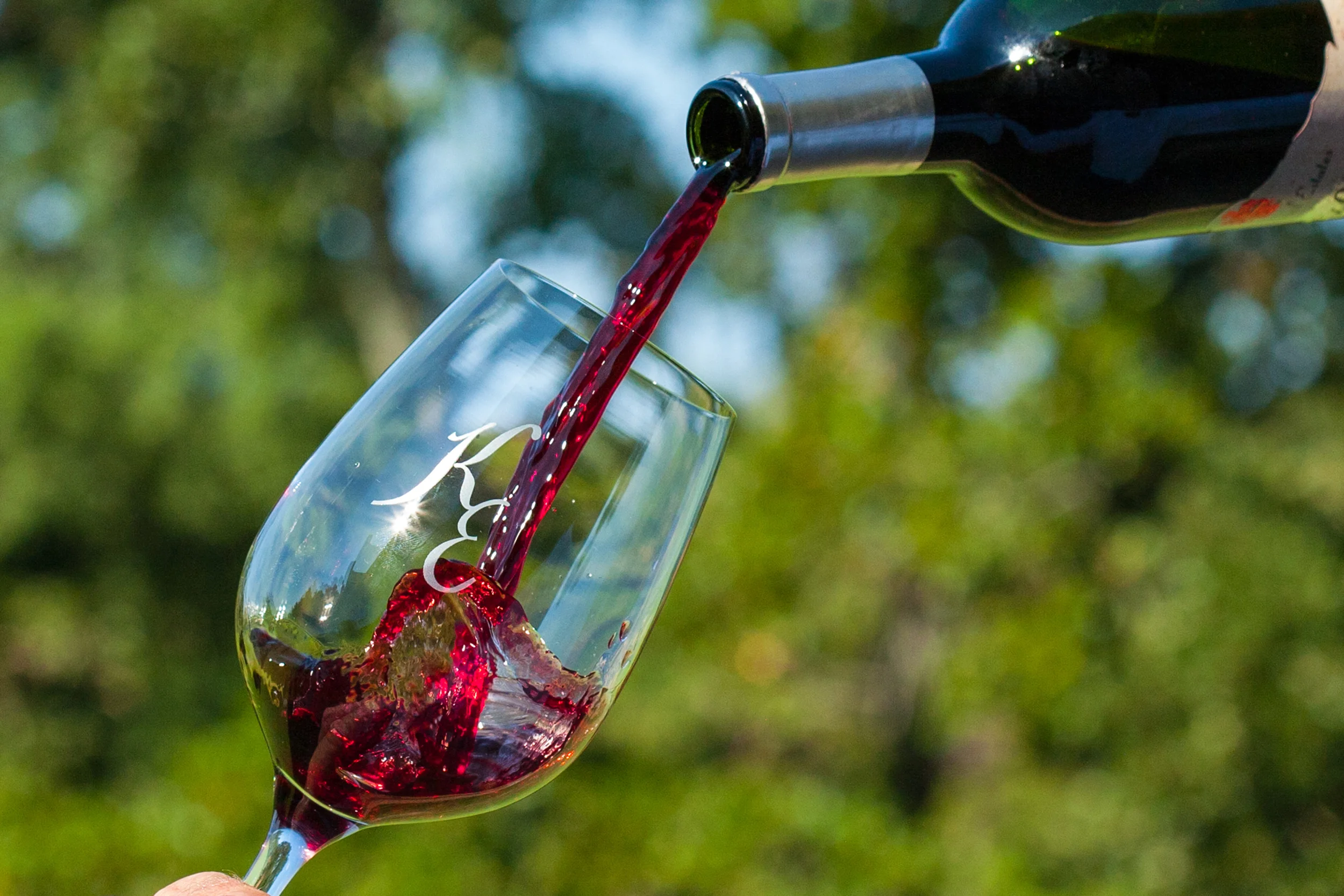 glass with kiepersol wine