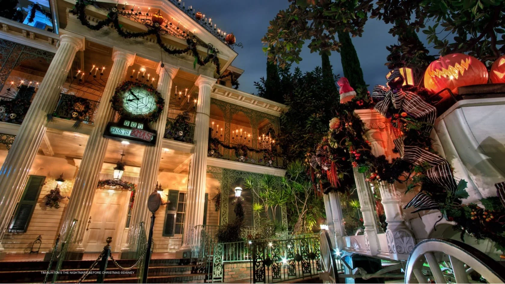 Spellbinding_Thrills-Haunted_Mansion_Holiday-16x9.jpg