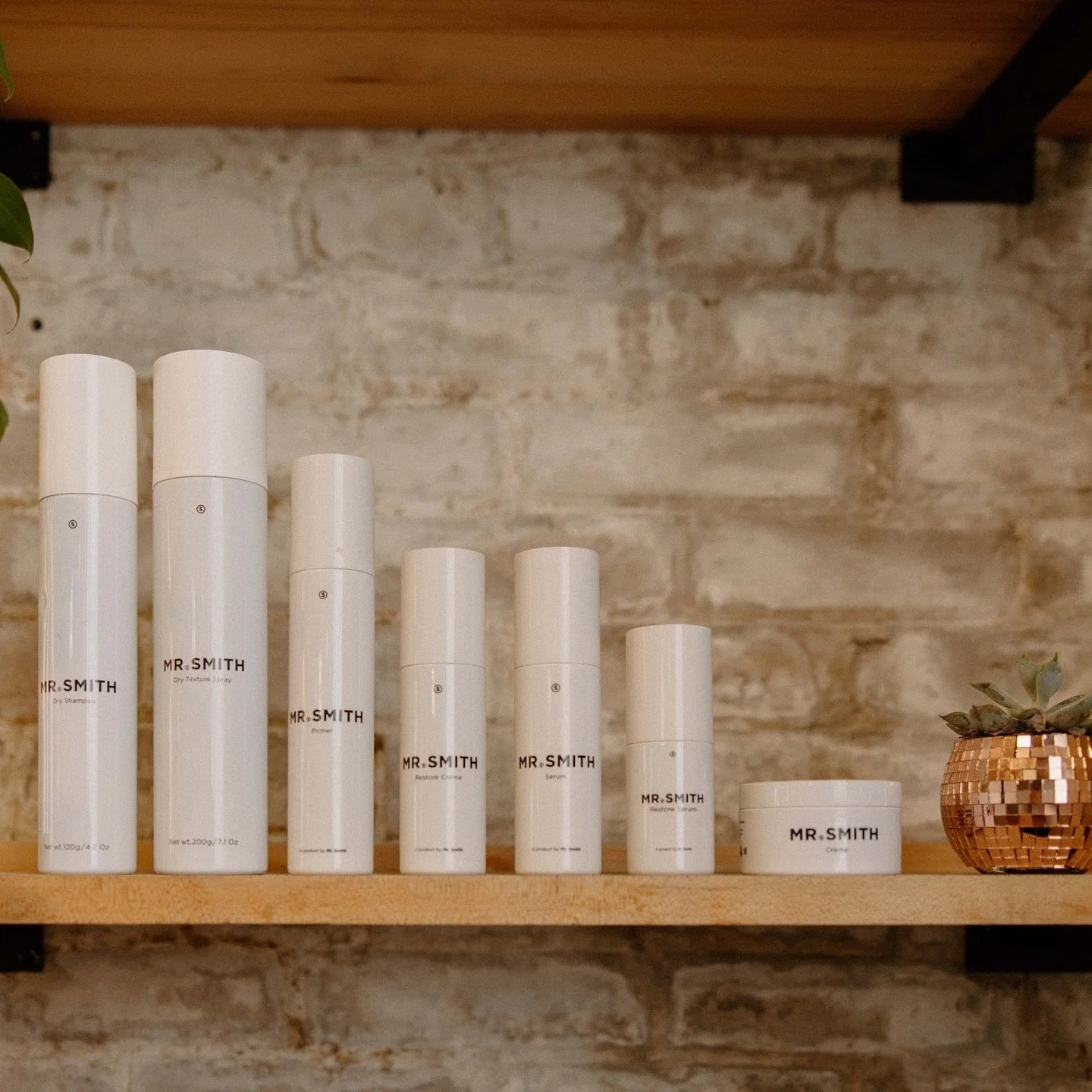 we&rsquo;ve been in a serious relationship with Mr. Smith for sometime now &mdash;

here are some of my fav products

+ the restore line 🙌🏽 (alluvem)
+ serum
+ mousse 
+ dry texture spray

from the scent (fragranced w/ essential oils), recycled pac
