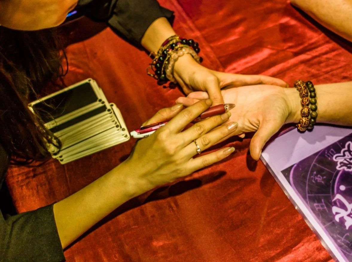 3 Key Things to Look for in Palm Readings