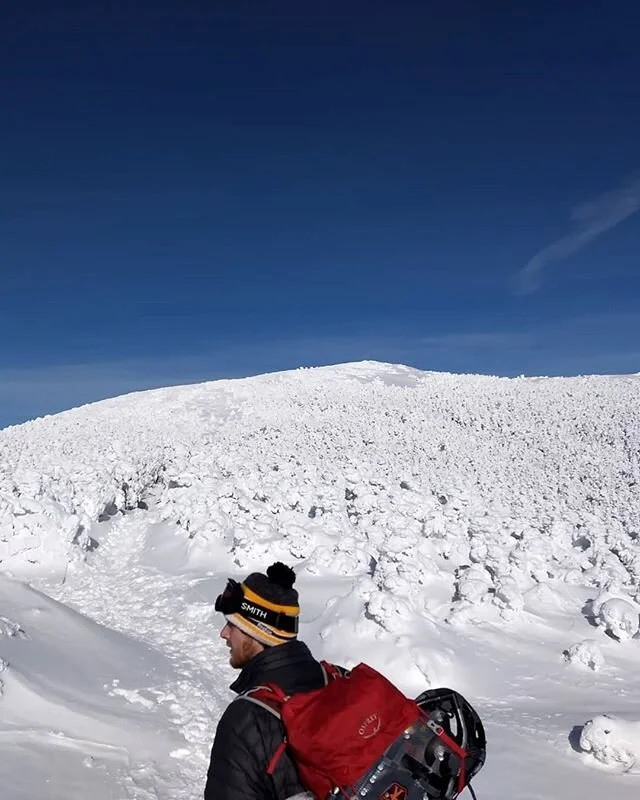 Eleven COC members joined @dartmouth.outing.club and several other collegiate outing clubs this weekend for skiing, ice climbing, and hiking. Pictured is our hike up 4800 ft tall Mt. Moosilauke.