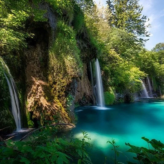 Waterfalls in Plitvice lakes; image credit: Wikipedia (Copy)