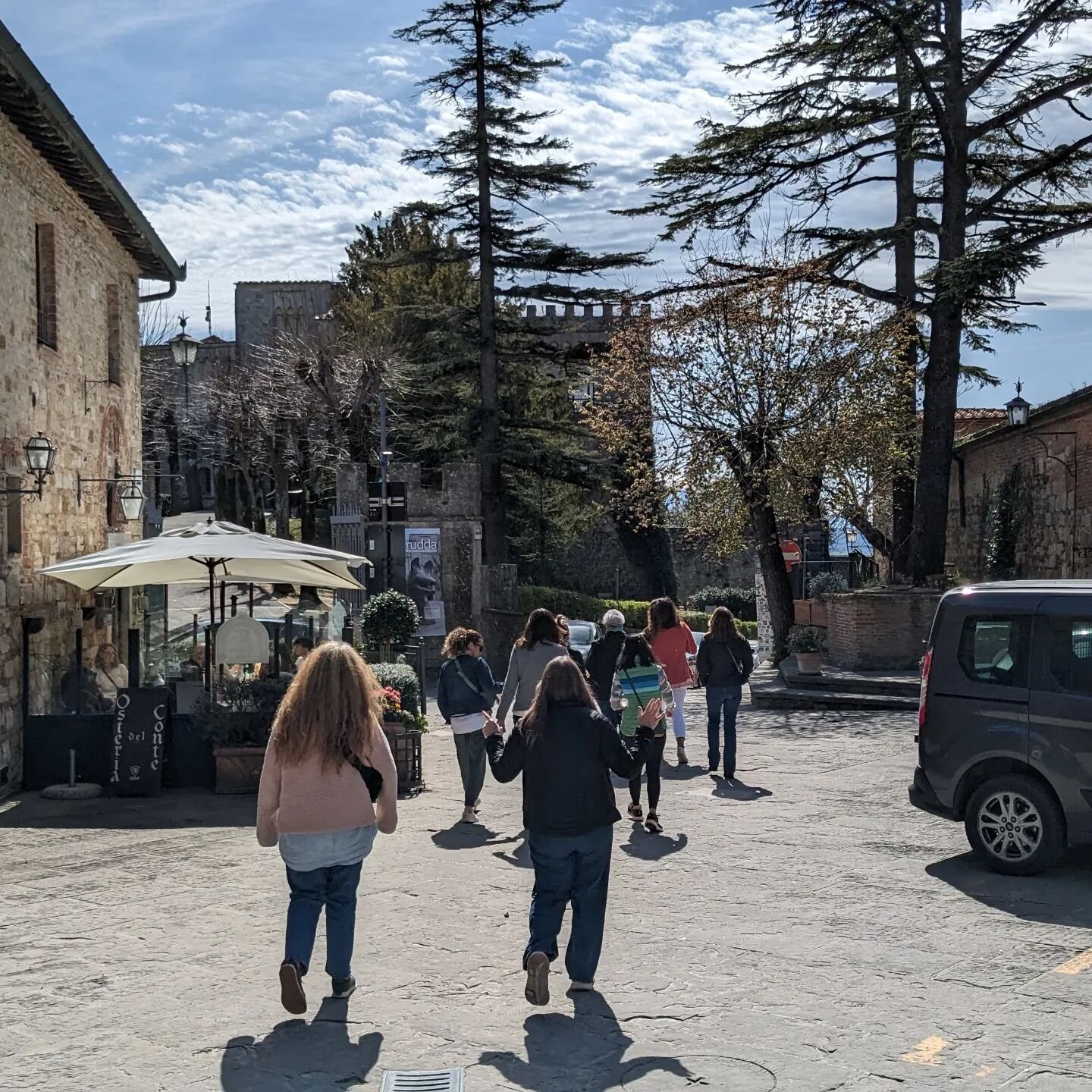 Another amazing day with this powerful group of women. We had some serious fun throughout the day and evening, including dinner at a classic osteria. Tomorrow, we hike through the countryside!

.

.

.

#hikingadventures #hike⁠
#tuscanydreams #discov