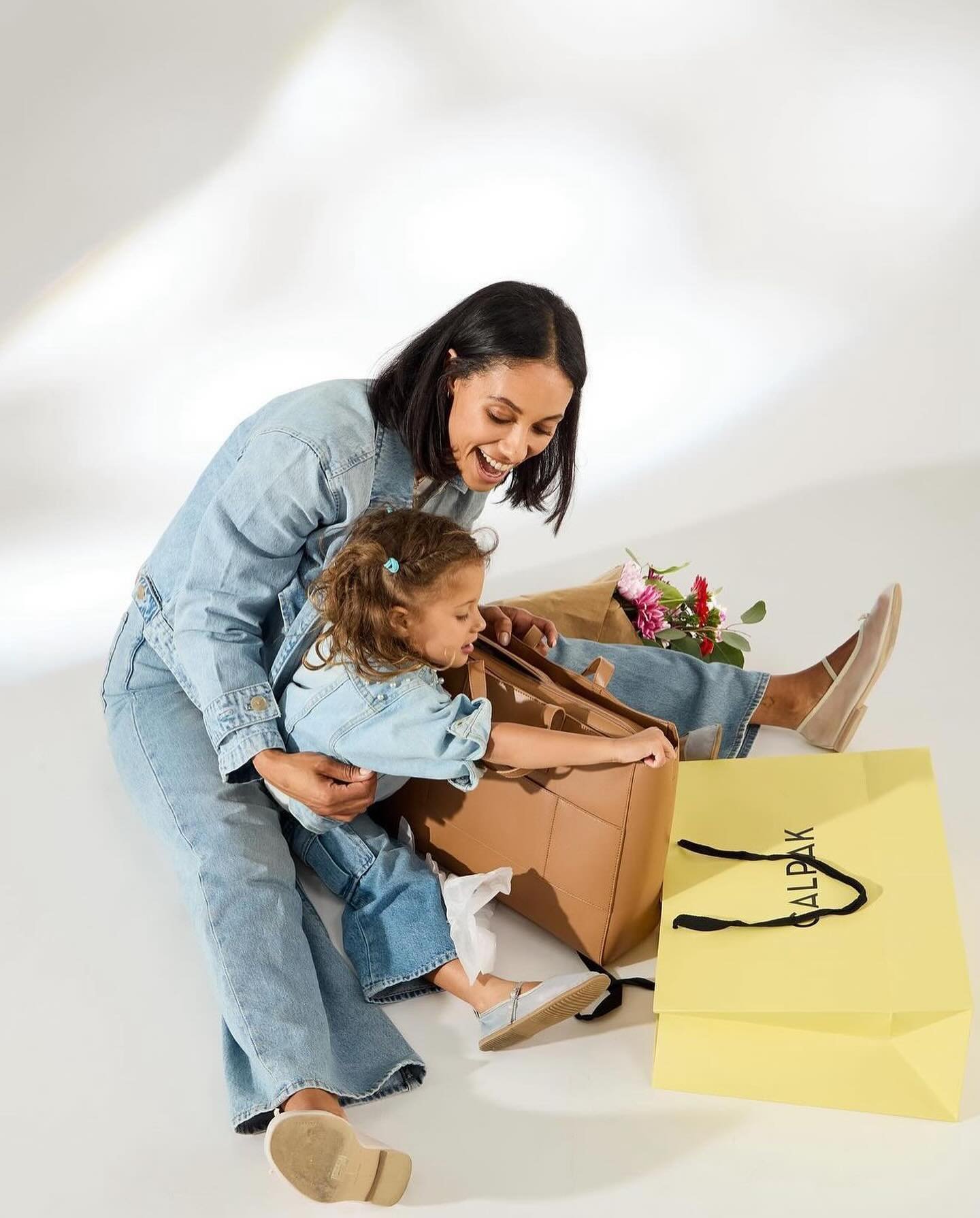 The best gift-giving advice for moms? Give her something she truly needs but wouldn&rsquo;t buy for herself. I&rsquo;ve been struggling with a suitcase with a broken zipper for a year, and as someone who often works from coffee shops, I&rsquo;ve reso