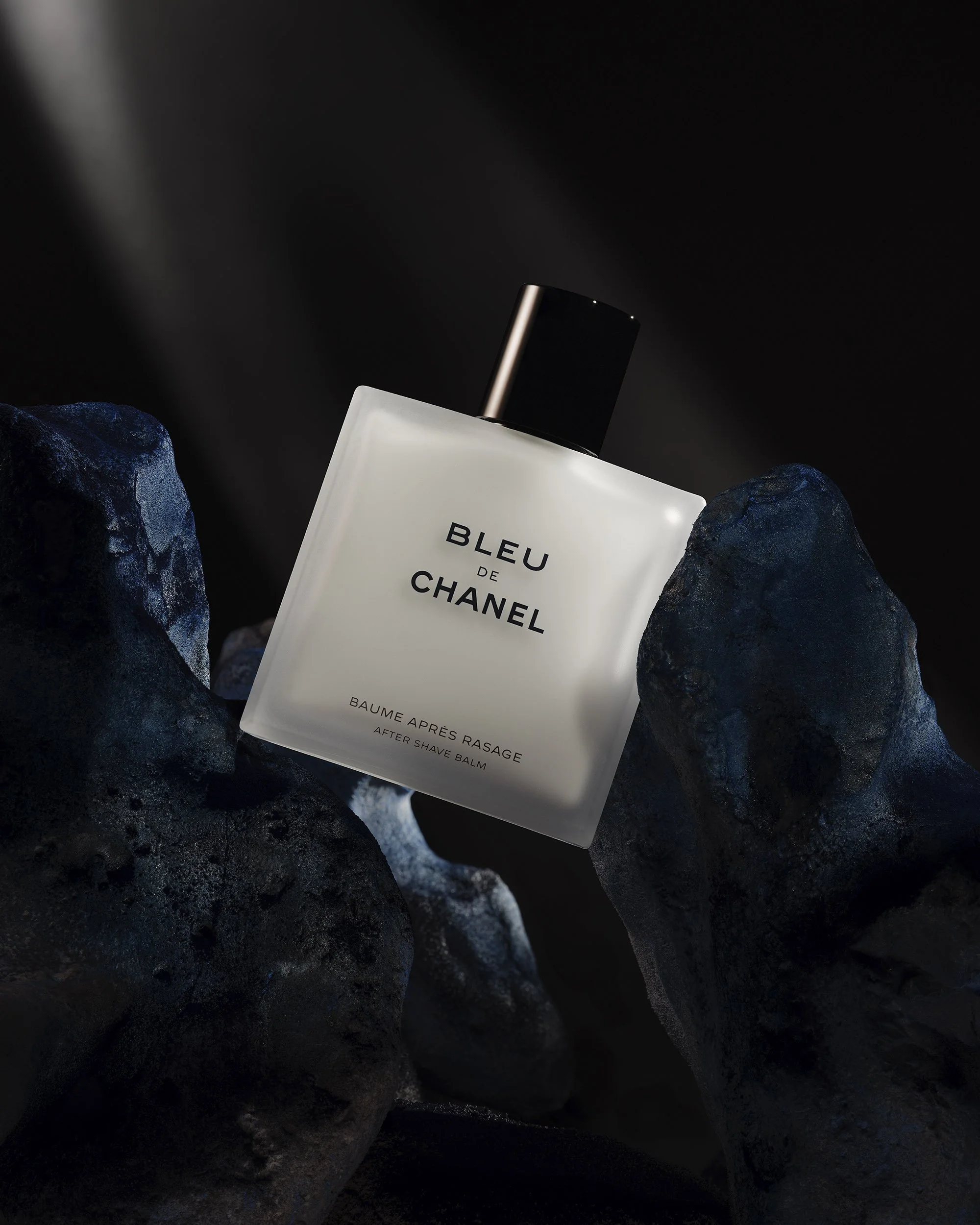 17_ADV_CHANEL_Holidays_Campaign_2020_Marcus_Schaefer_09.jpg