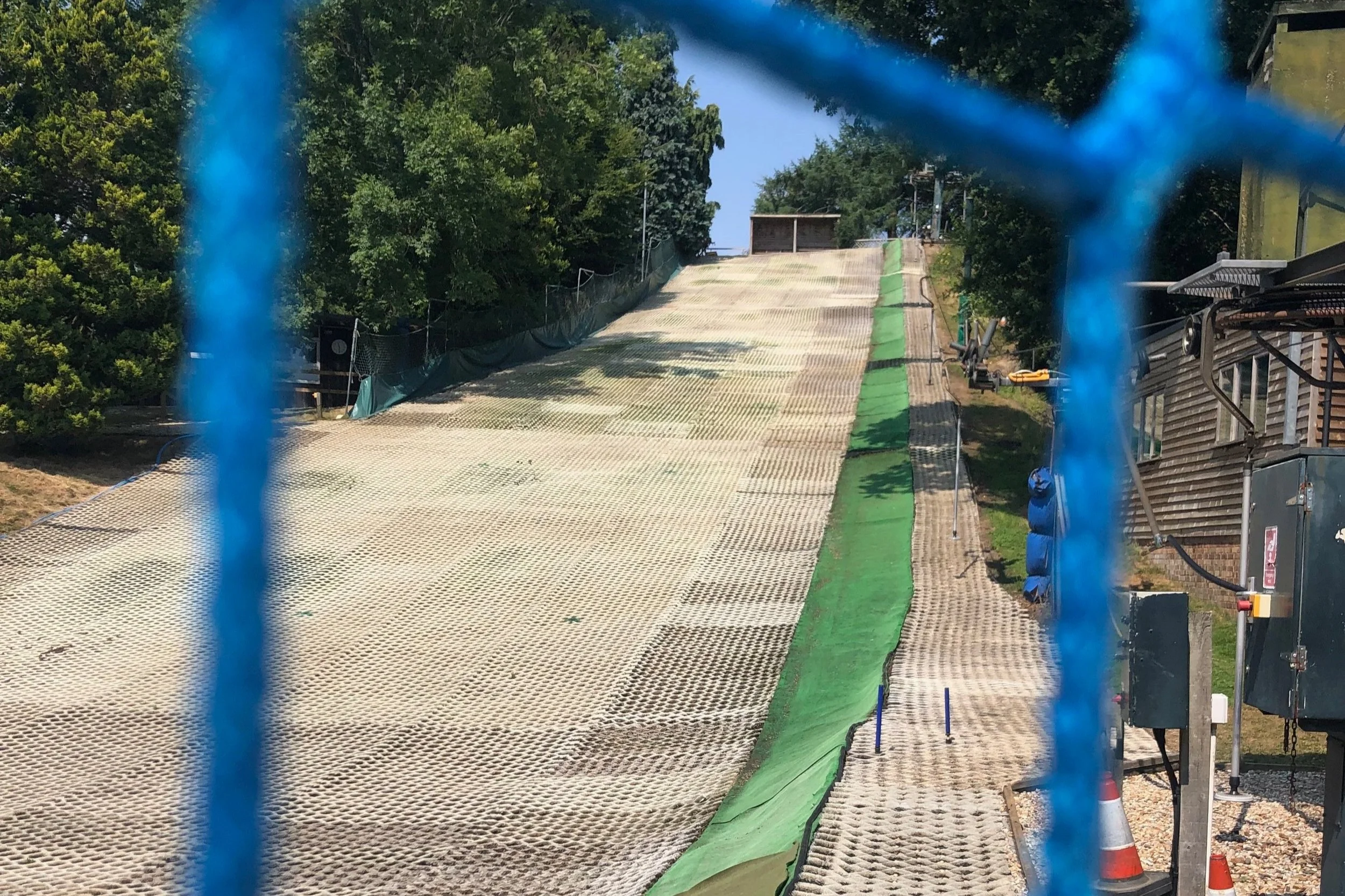Learn how to ski in Kent