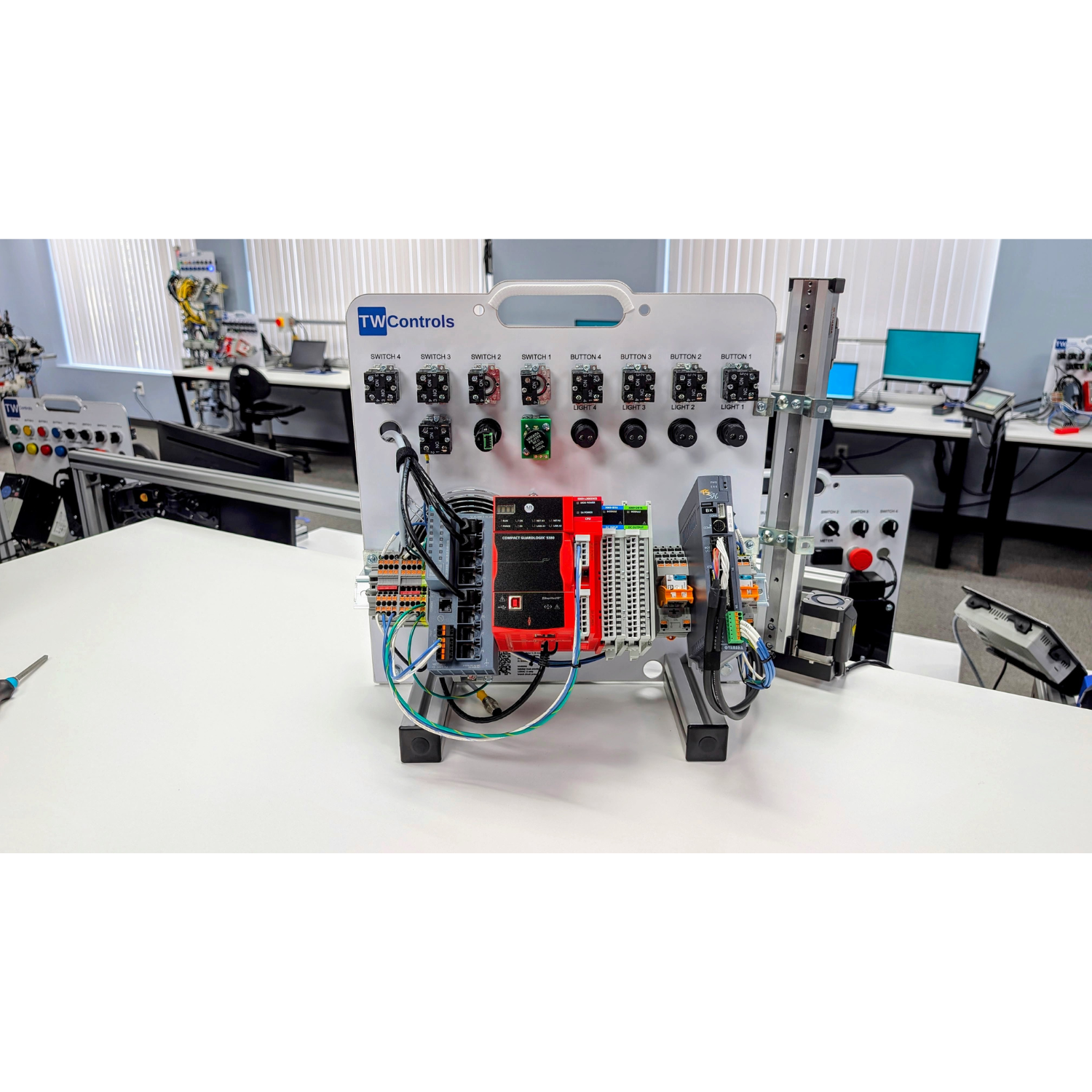 TRN-ICP-RA5069-IOLINK-LMC-back.png